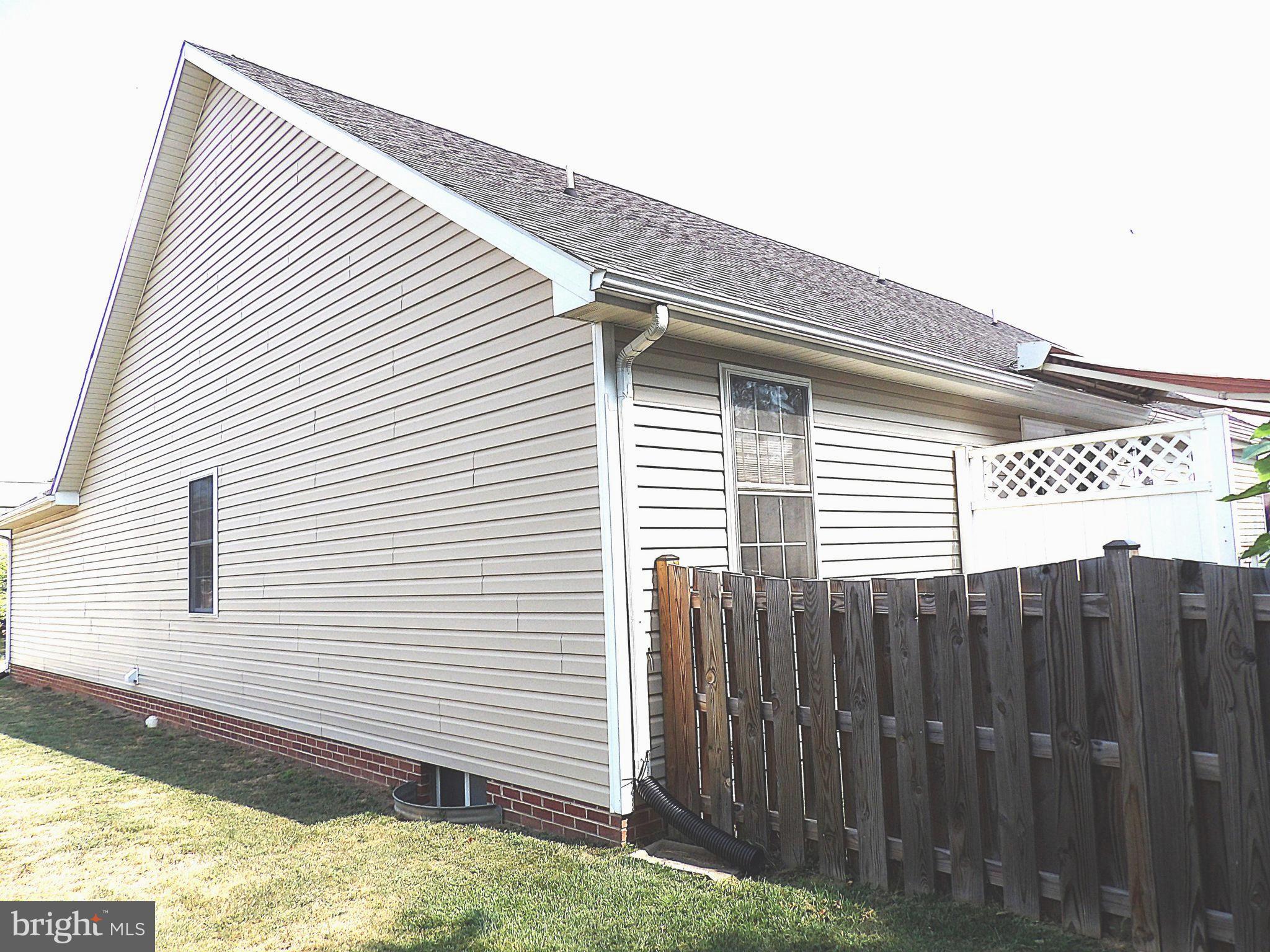 LAUREL RIDGE - Residential