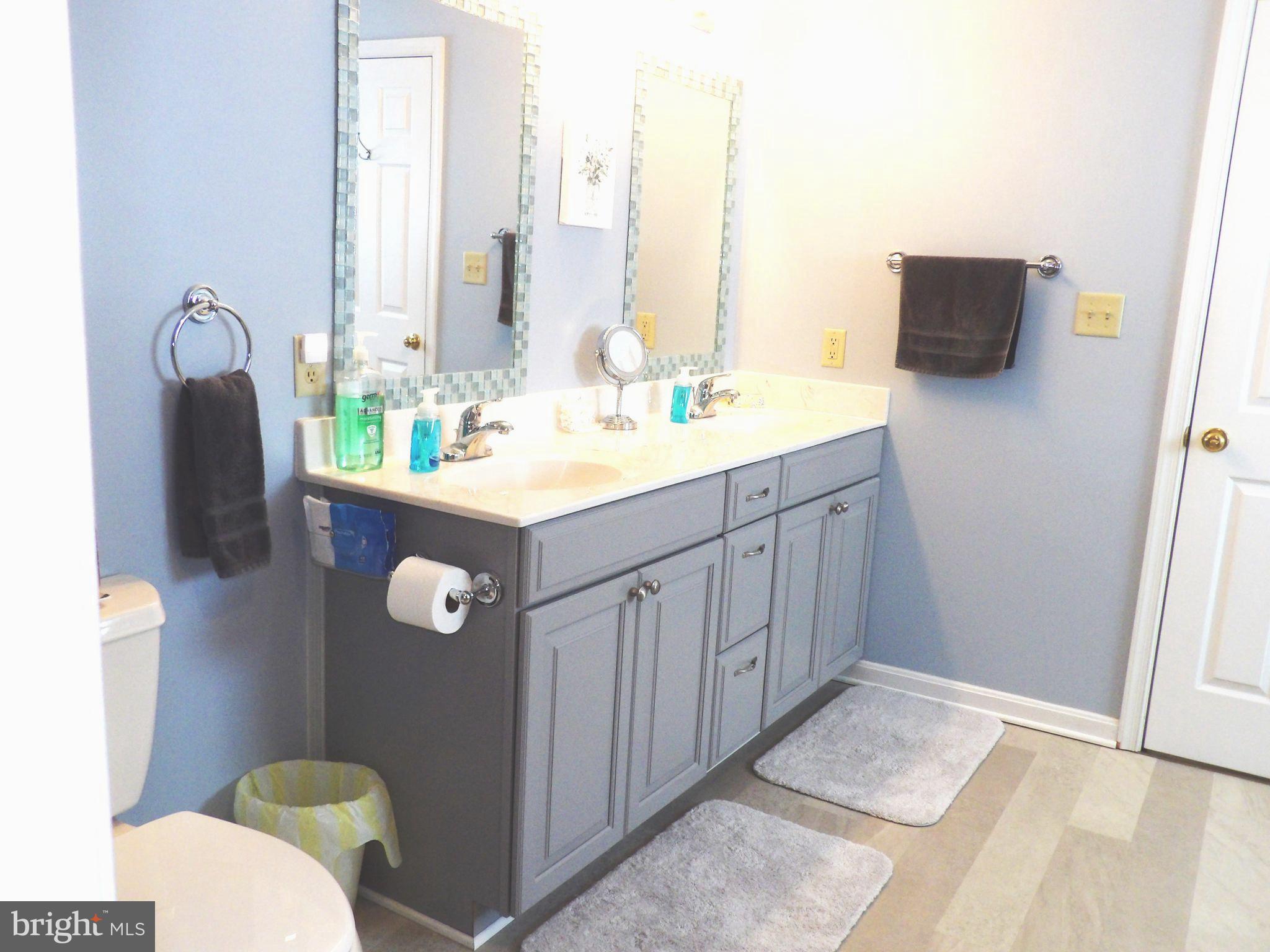 LAUREL RIDGE - Residential