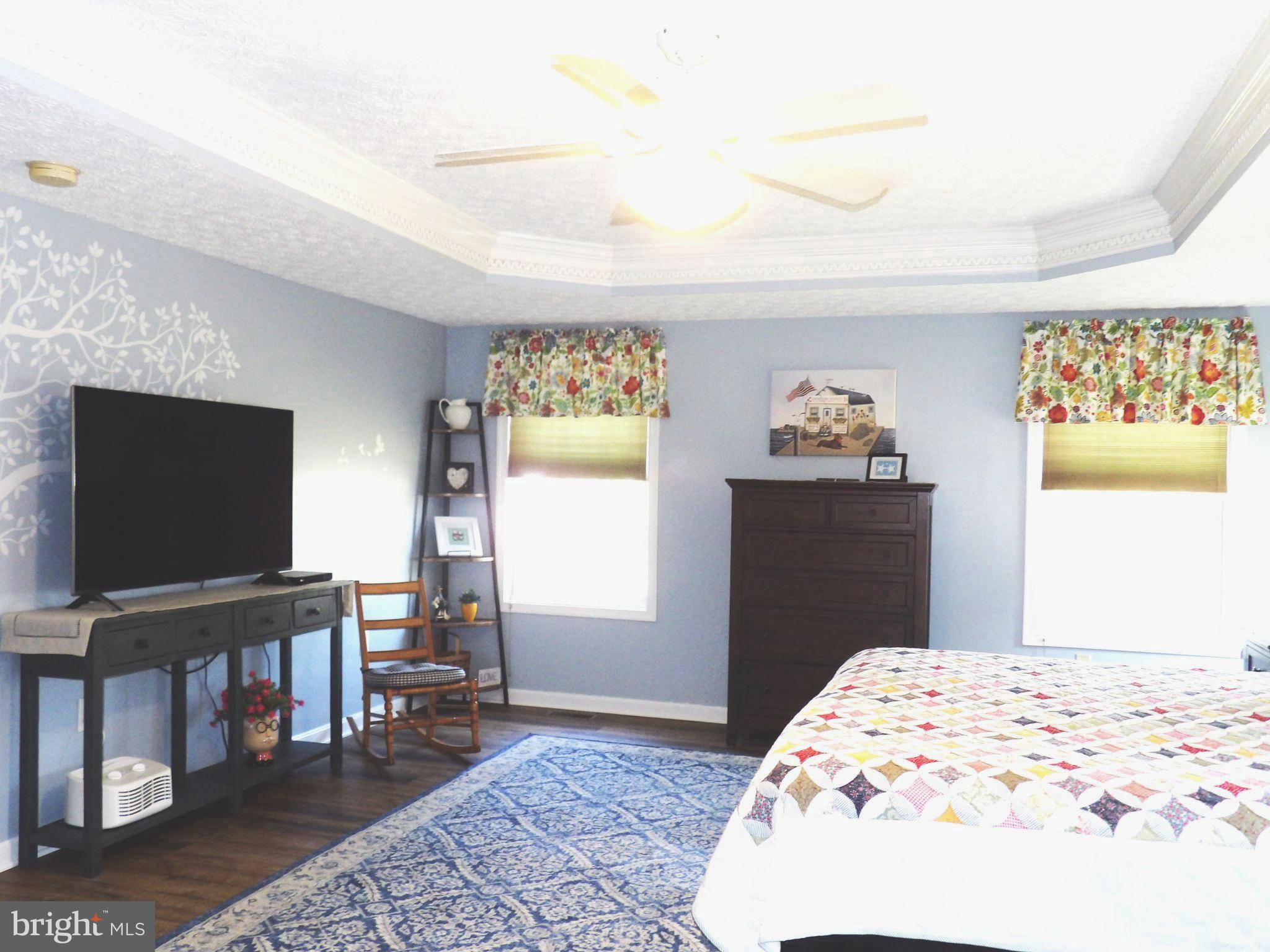 LAUREL RIDGE - Residential