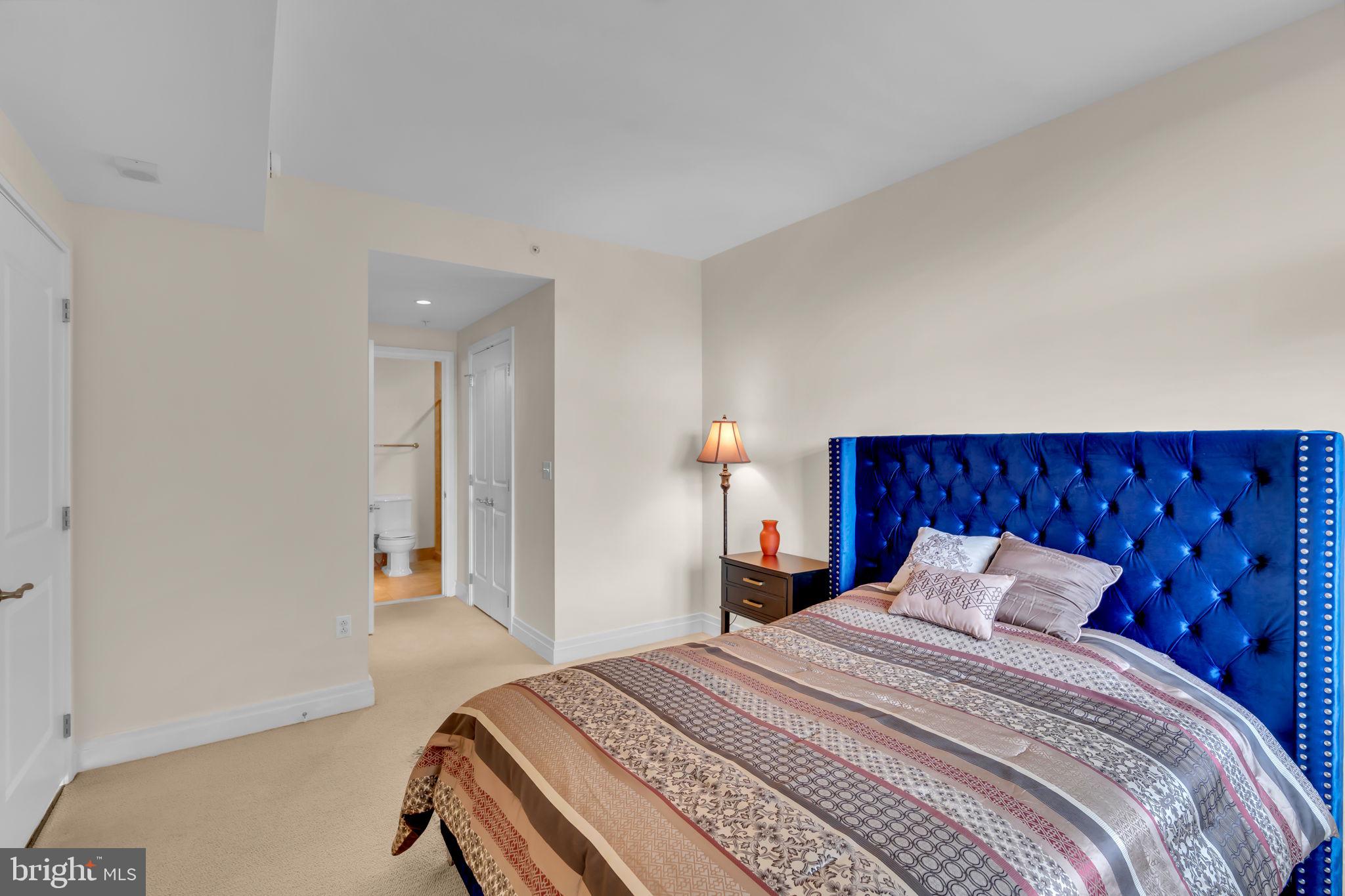 ONE PARK CREST CONDOMINIUM - Residential