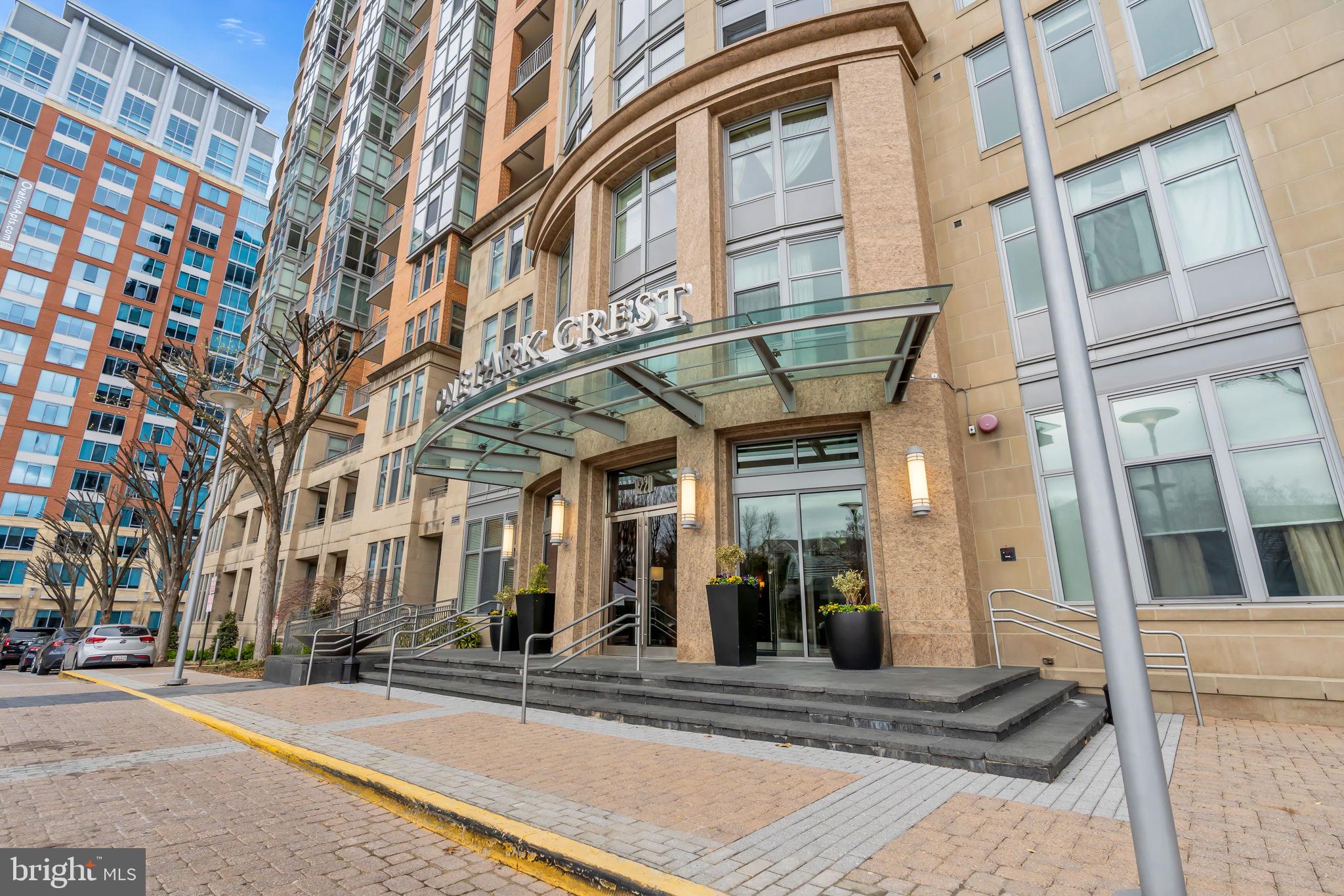 ONE PARK CREST CONDOMINIUM - Residential