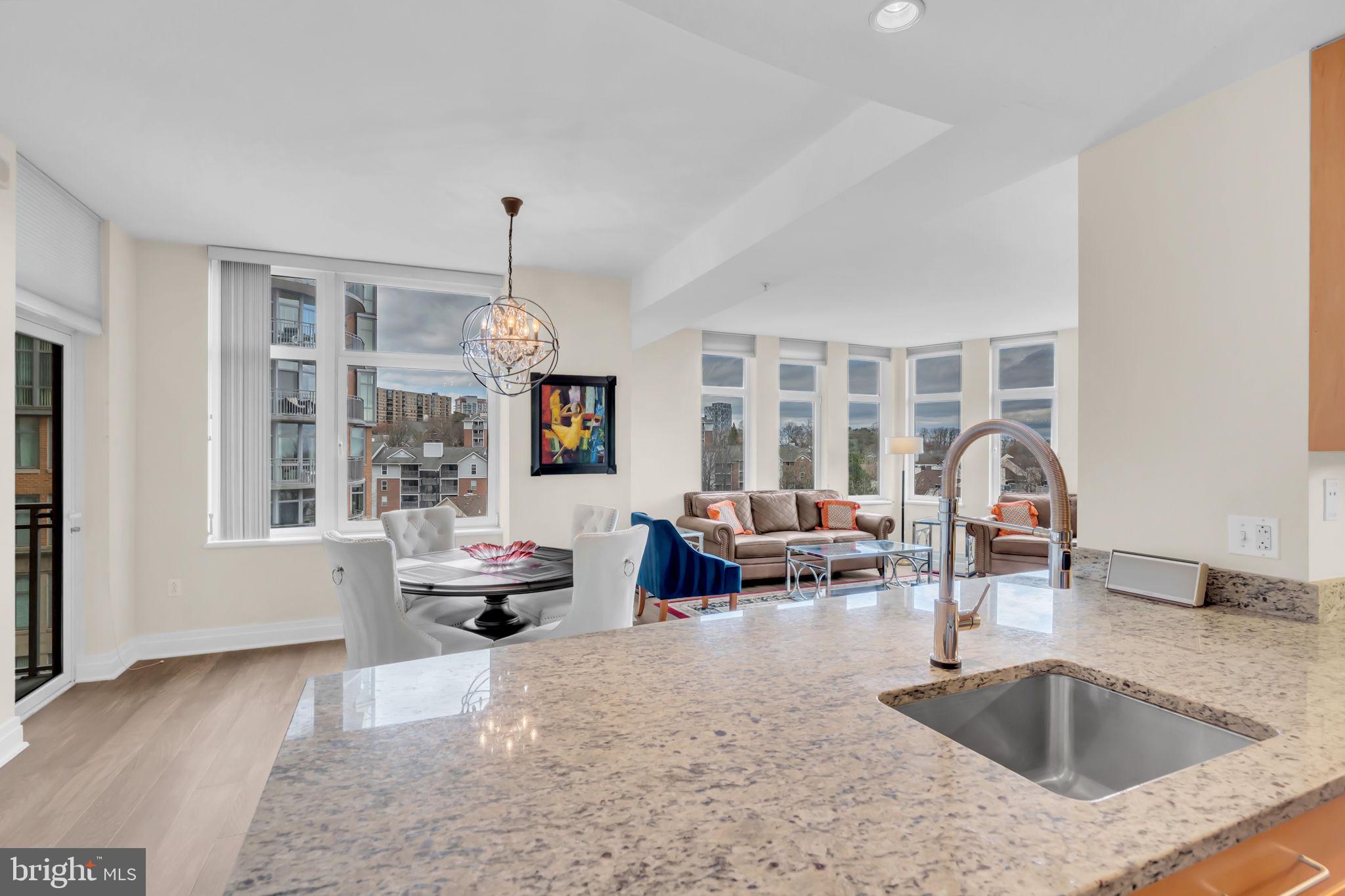 ONE PARK CREST CONDOMINIUM - Residential