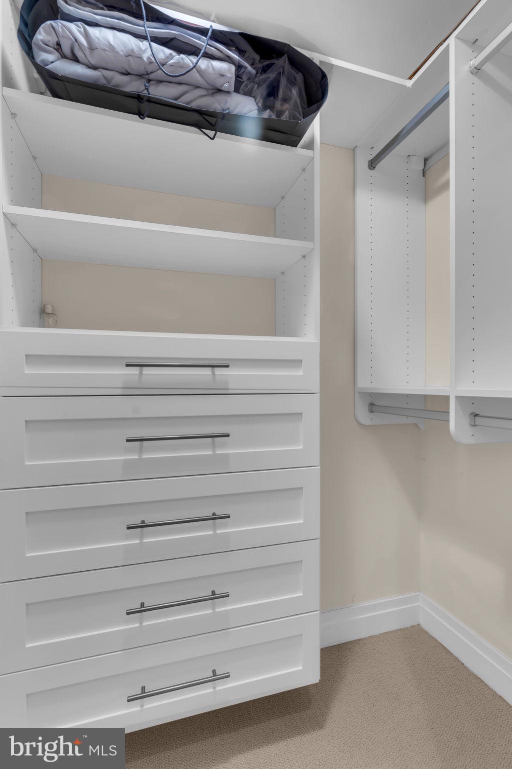 ONE PARK CREST CONDOMINIUM - Residential