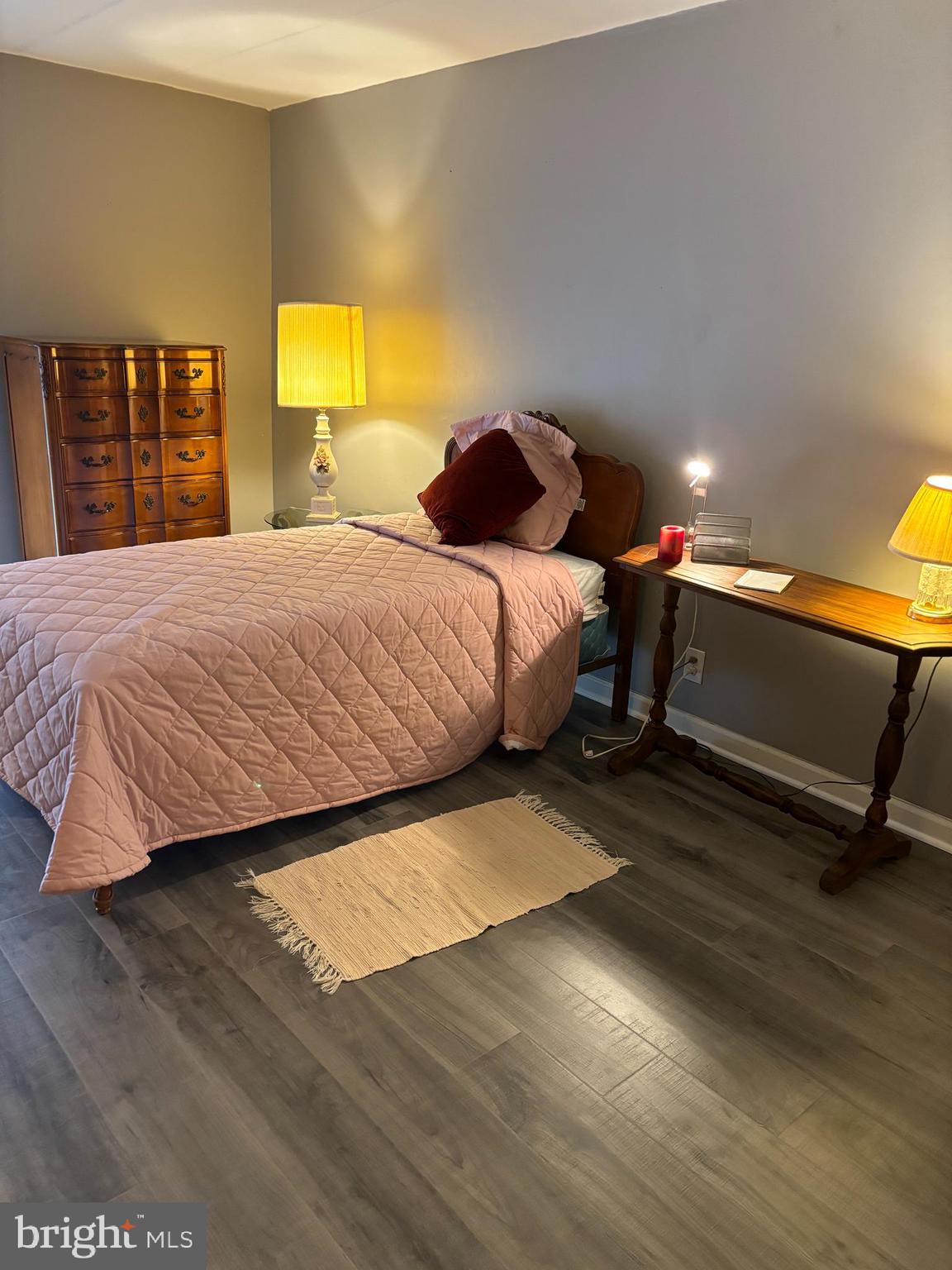 HUNTINGTON CLUB - Residential Lease