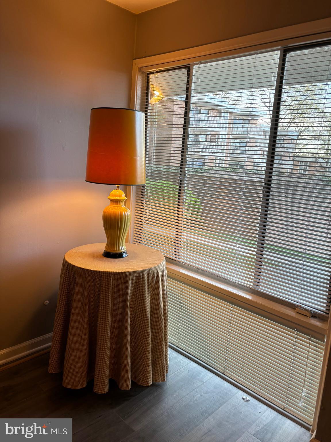 HUNTINGTON CLUB - Residential Lease