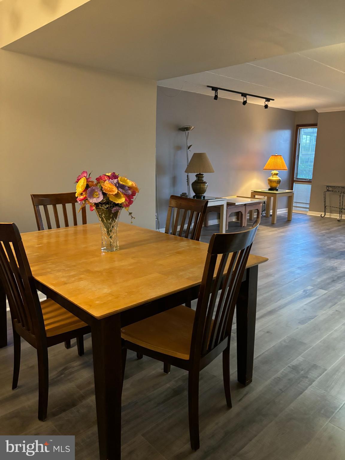 HUNTINGTON CLUB - Residential Lease