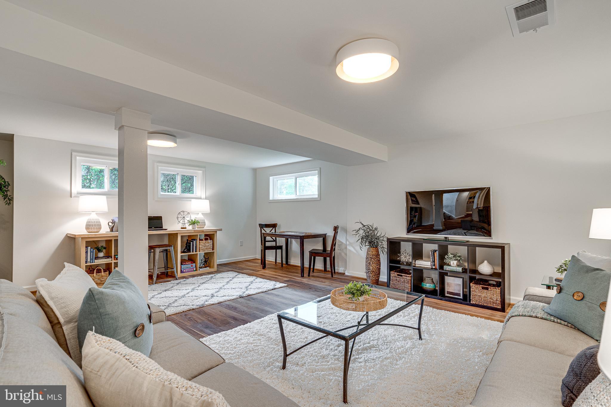 KINGS PARK WEST - Residential