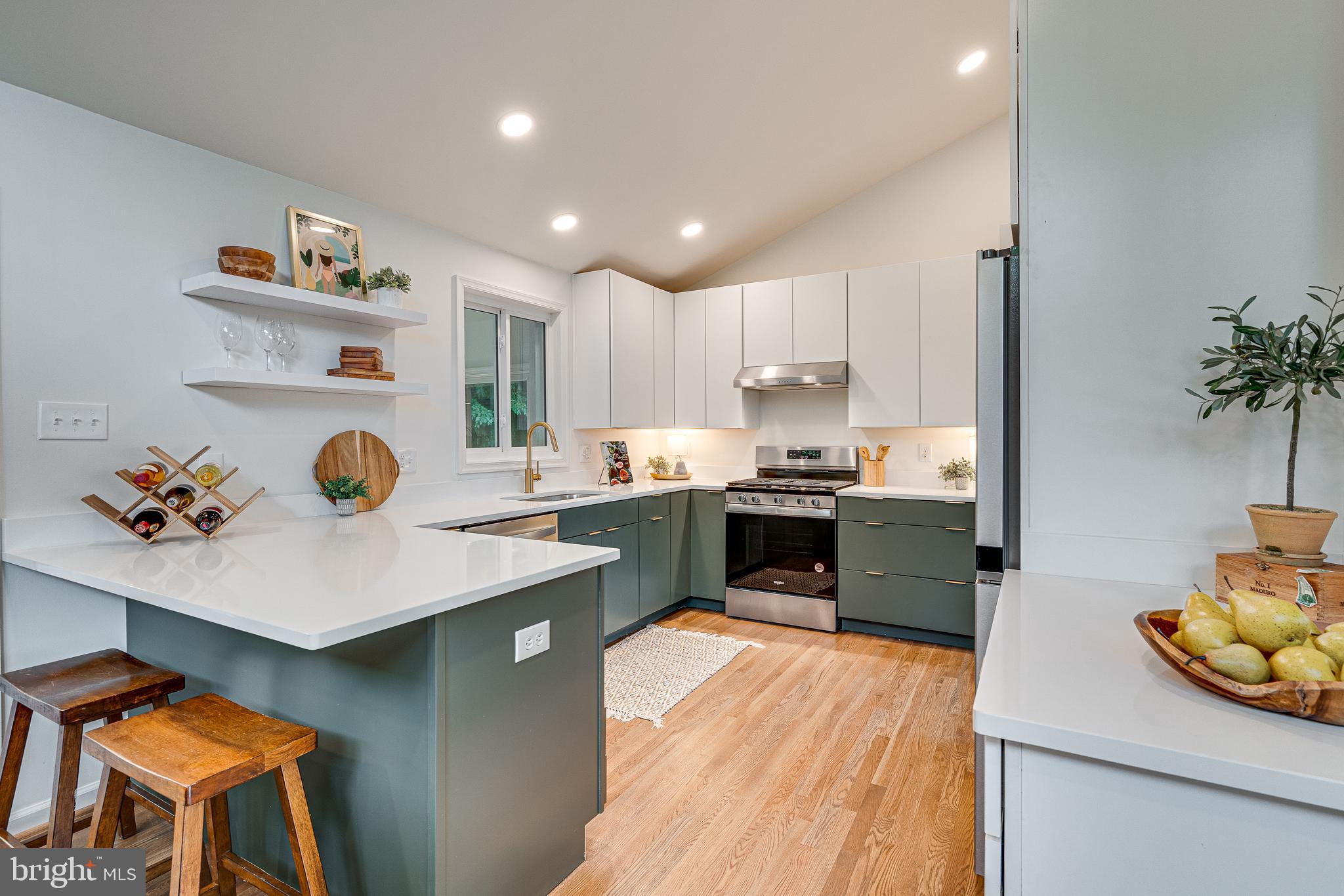 KINGS PARK WEST - Residential