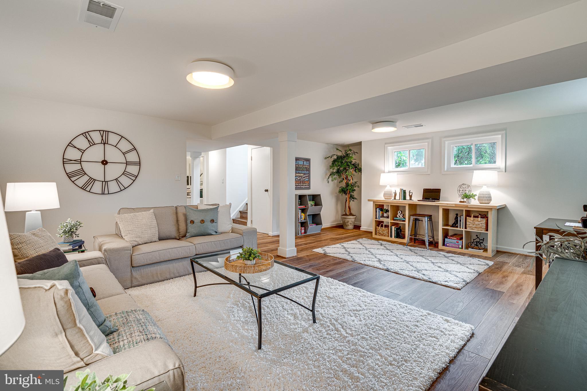 KINGS PARK WEST - Residential