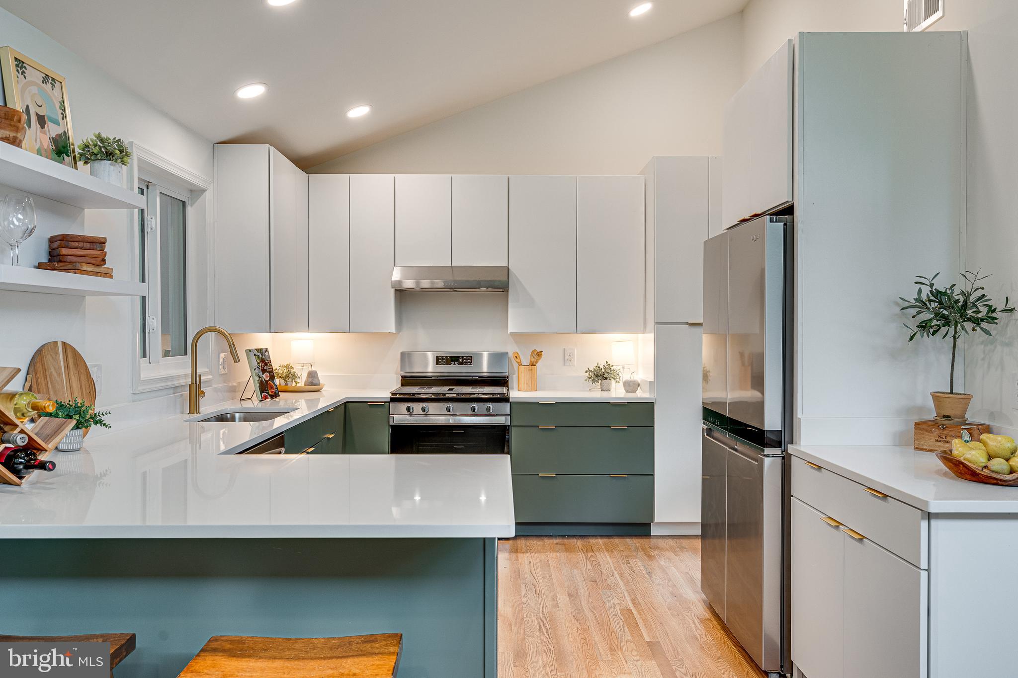 KINGS PARK WEST - Residential