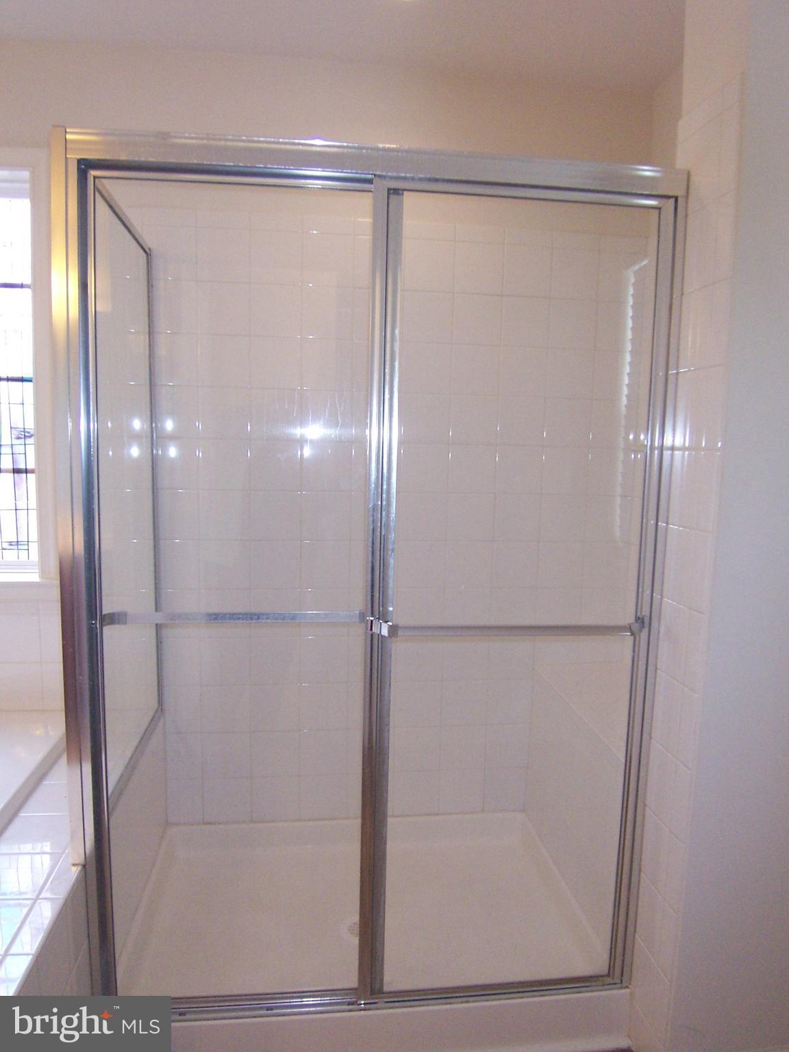 LAKELAND PLACE - Residential