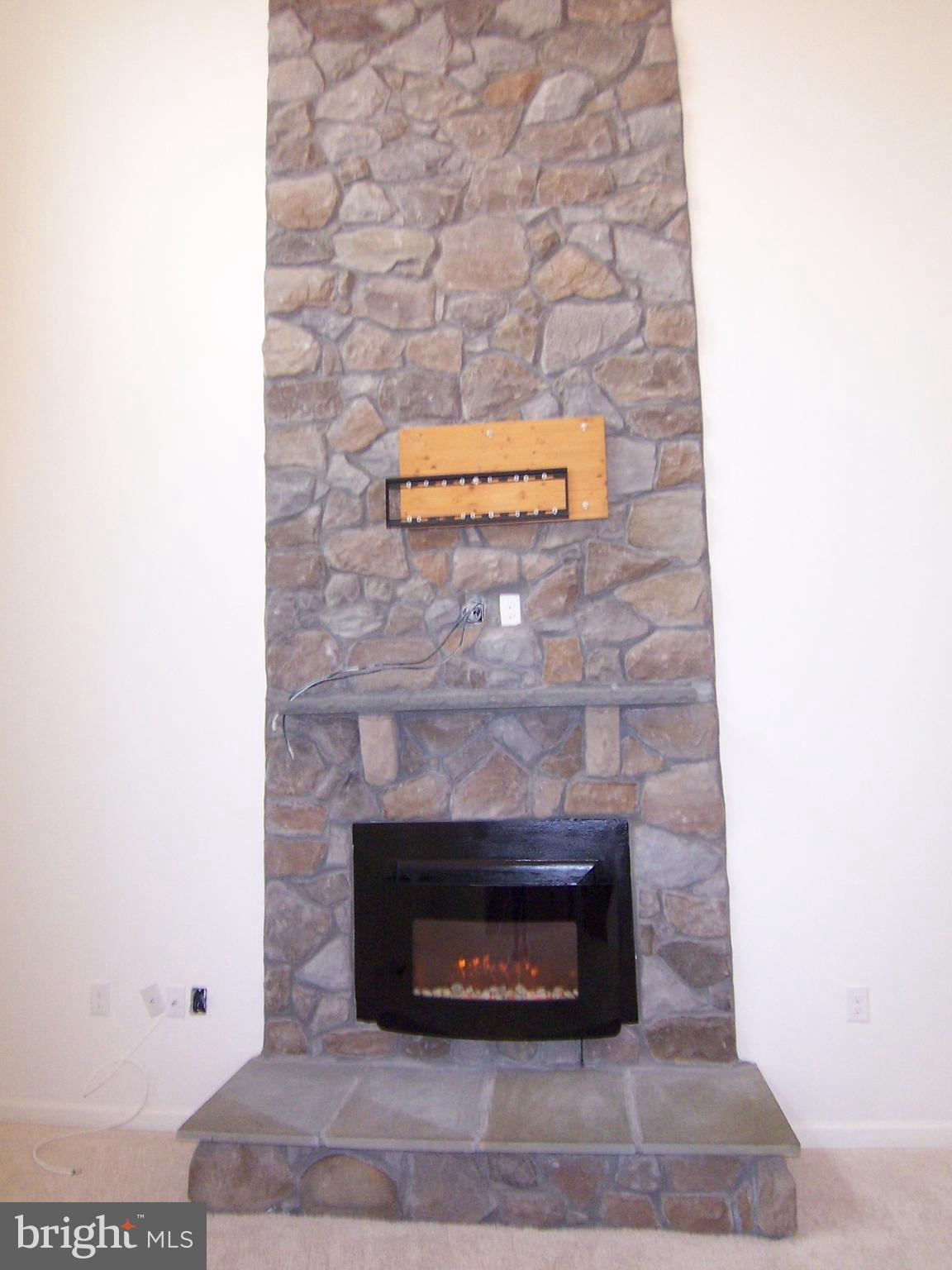 LAKELAND PLACE - Residential