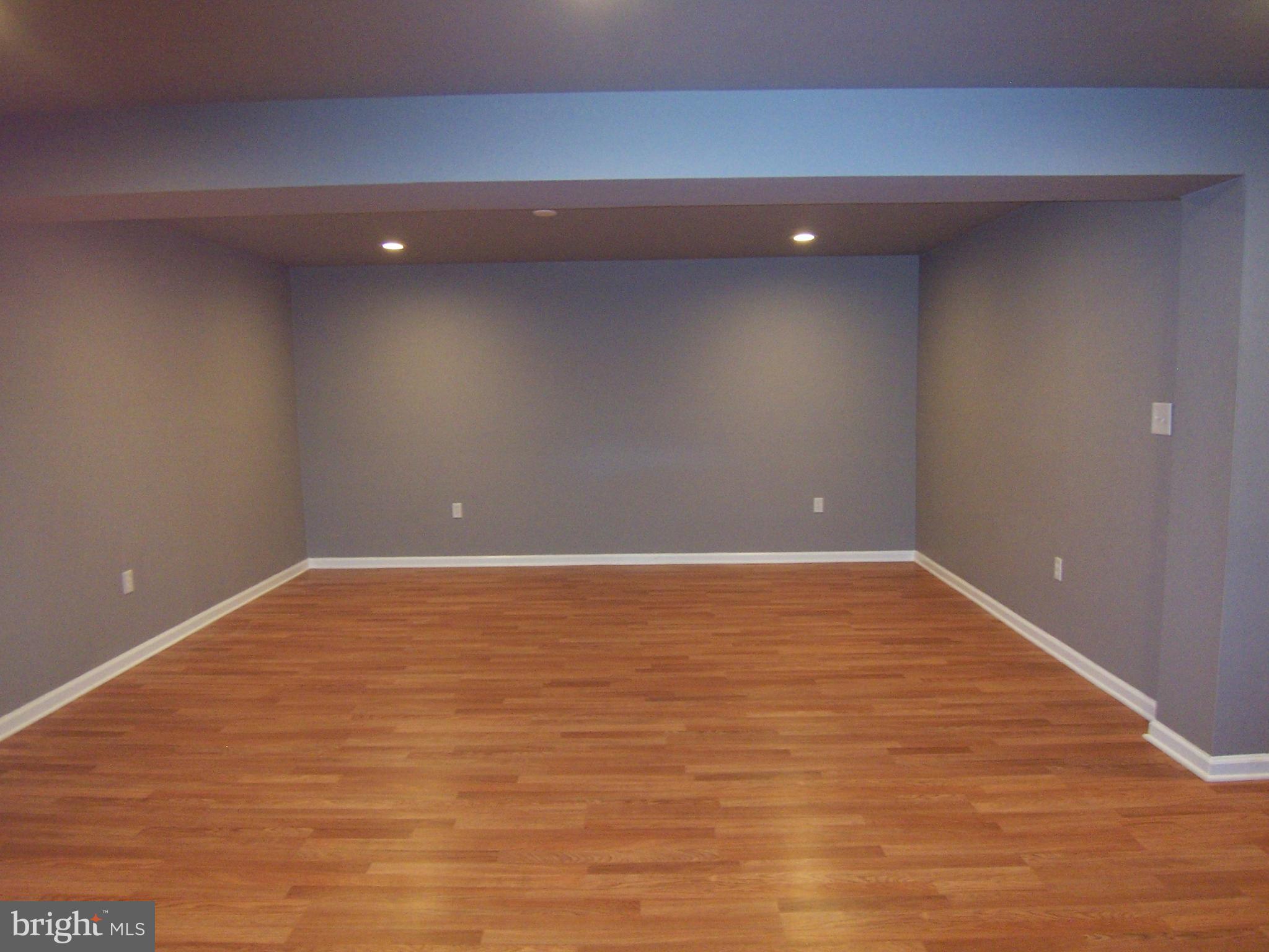 LAKELAND PLACE - Residential