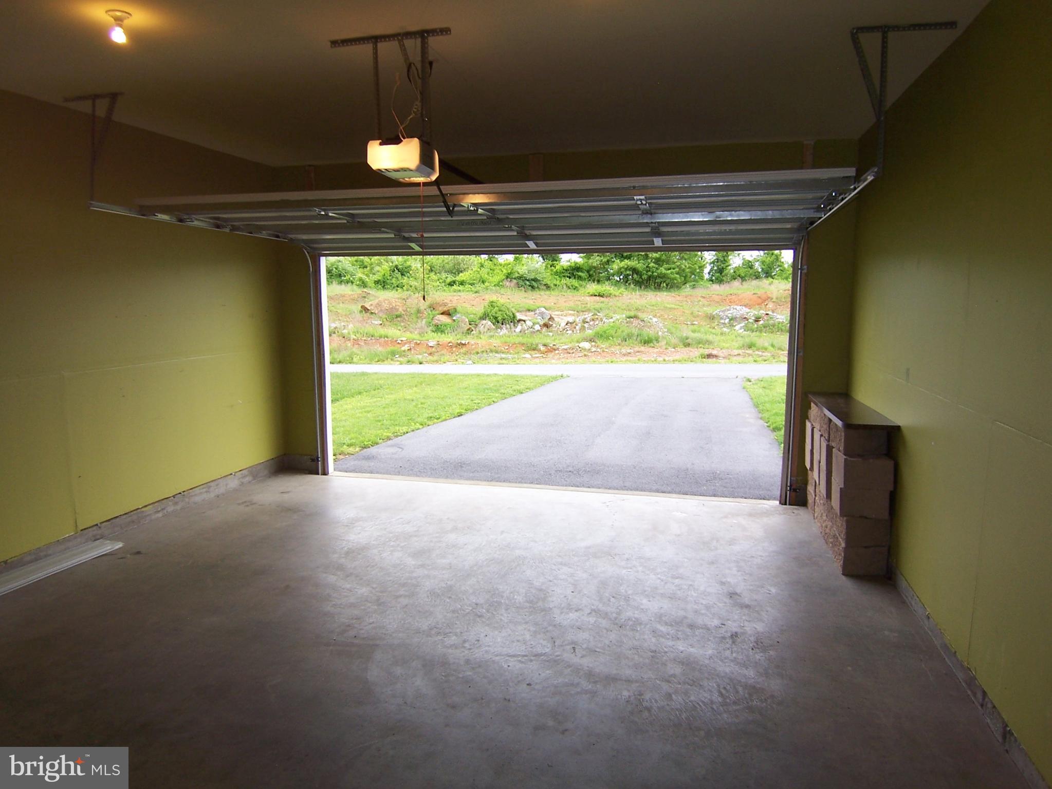 LAKELAND PLACE - Residential