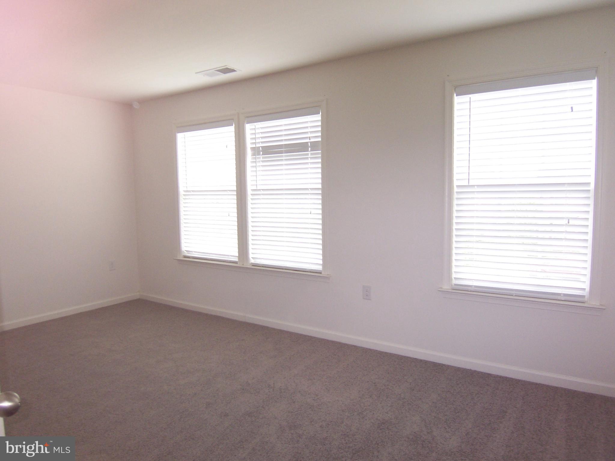 LAKELAND PLACE - Residential