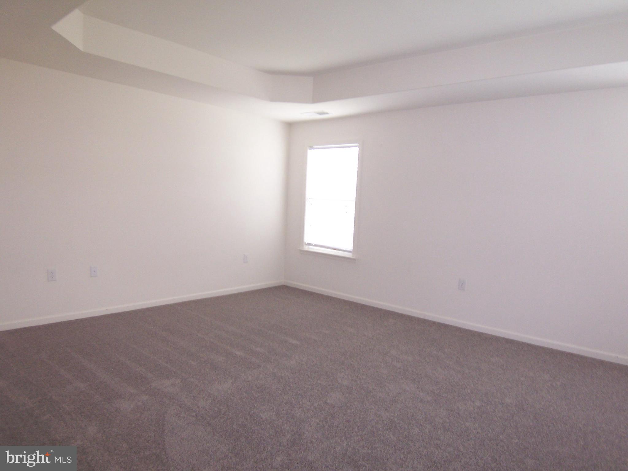 LAKELAND PLACE - Residential