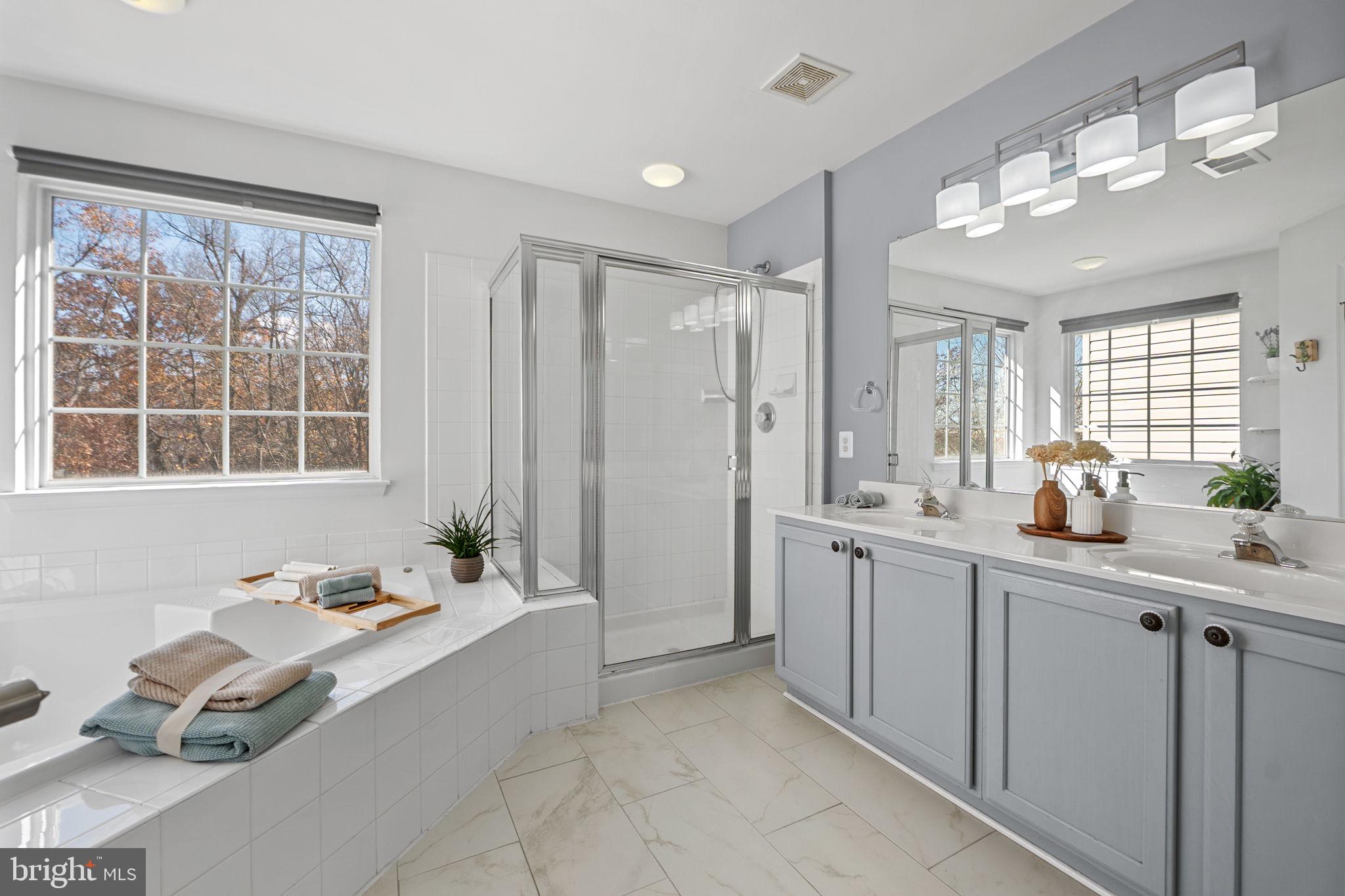 BROADLANDS - Residential