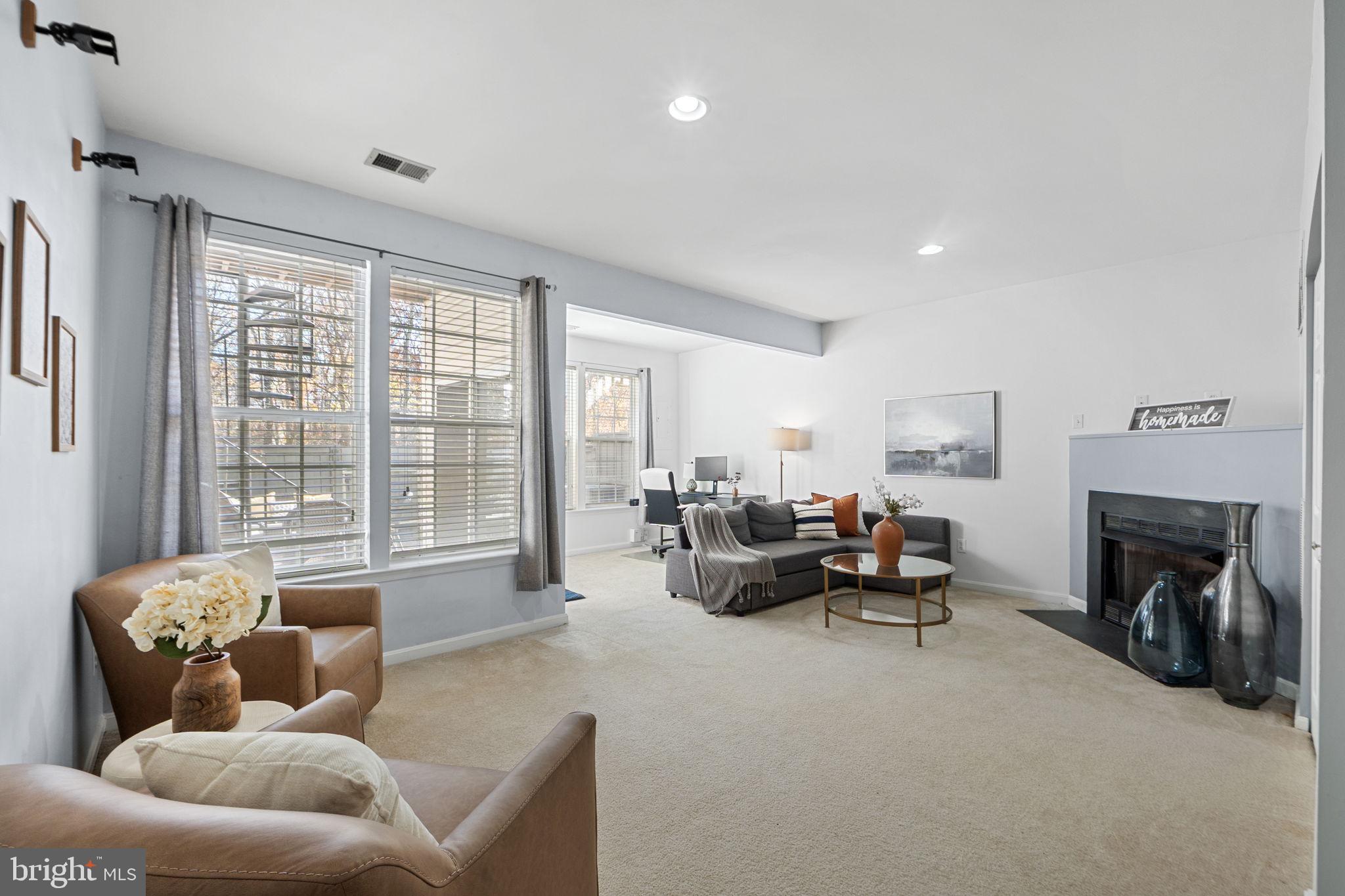 BROADLANDS - Residential