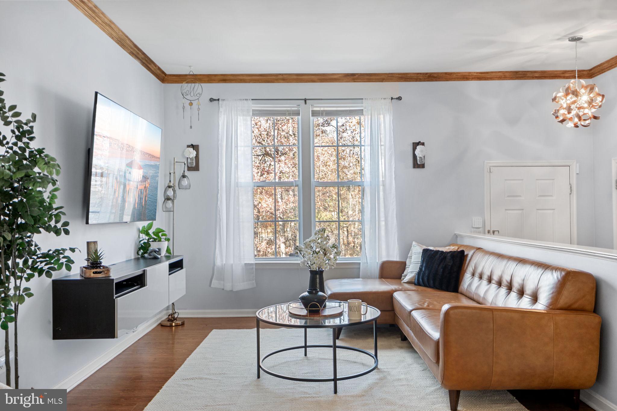 BROADLANDS - Residential