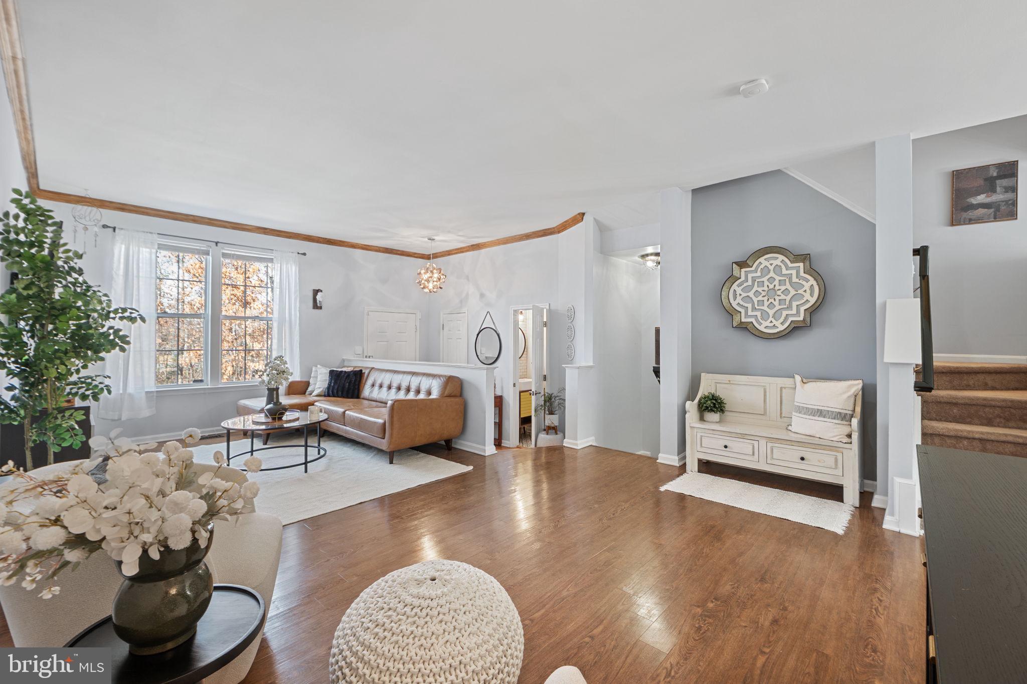 BROADLANDS - Residential