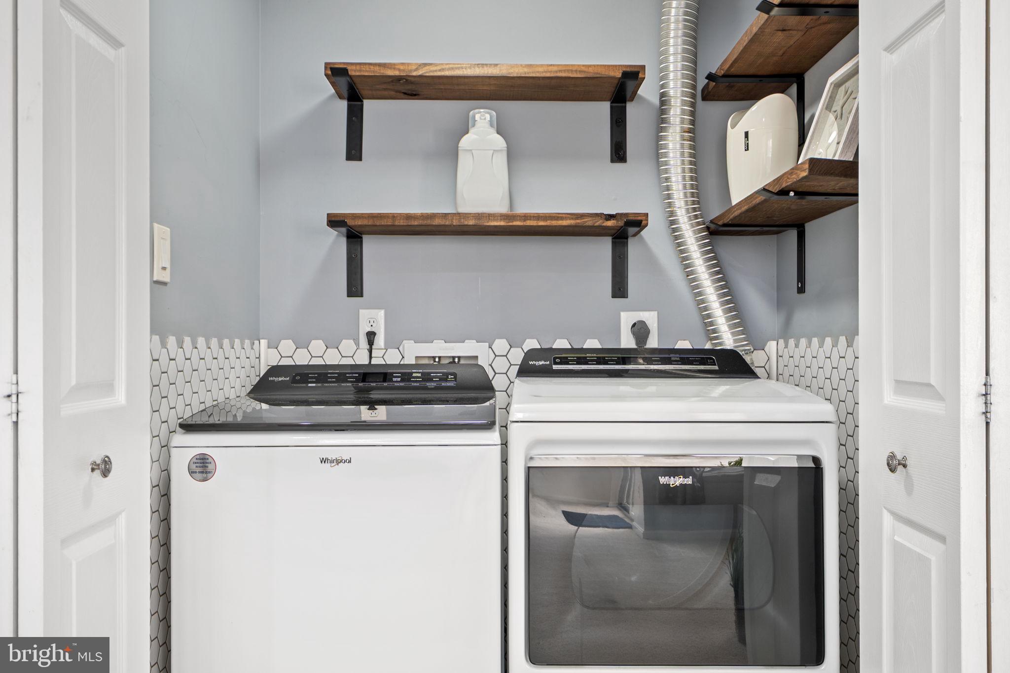 BROADLANDS - Residential