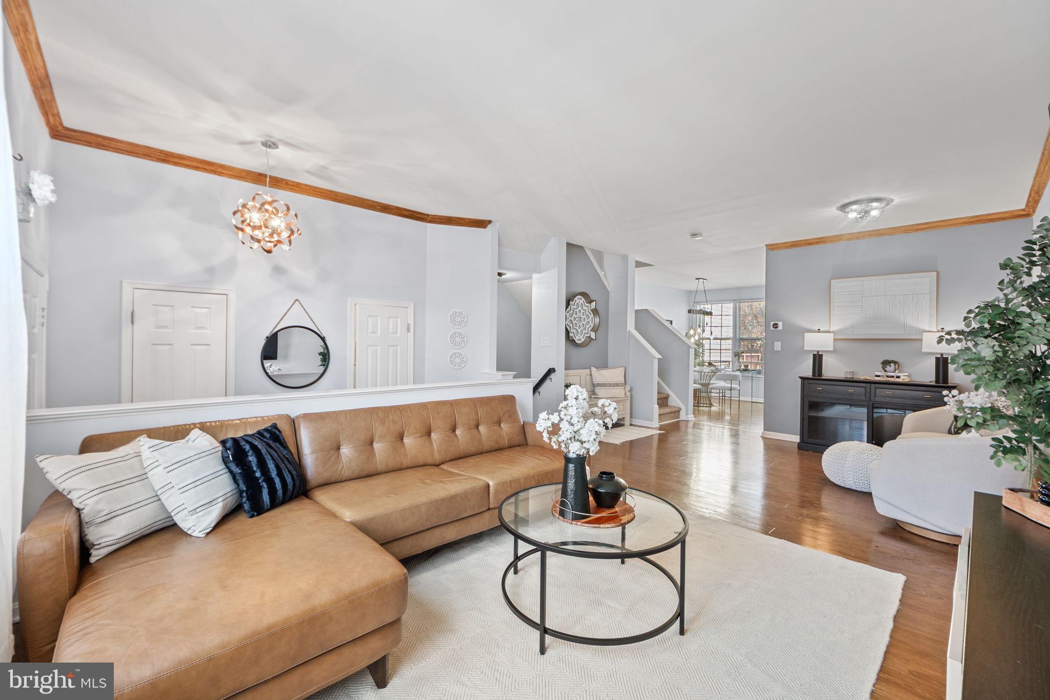 BROADLANDS - Residential