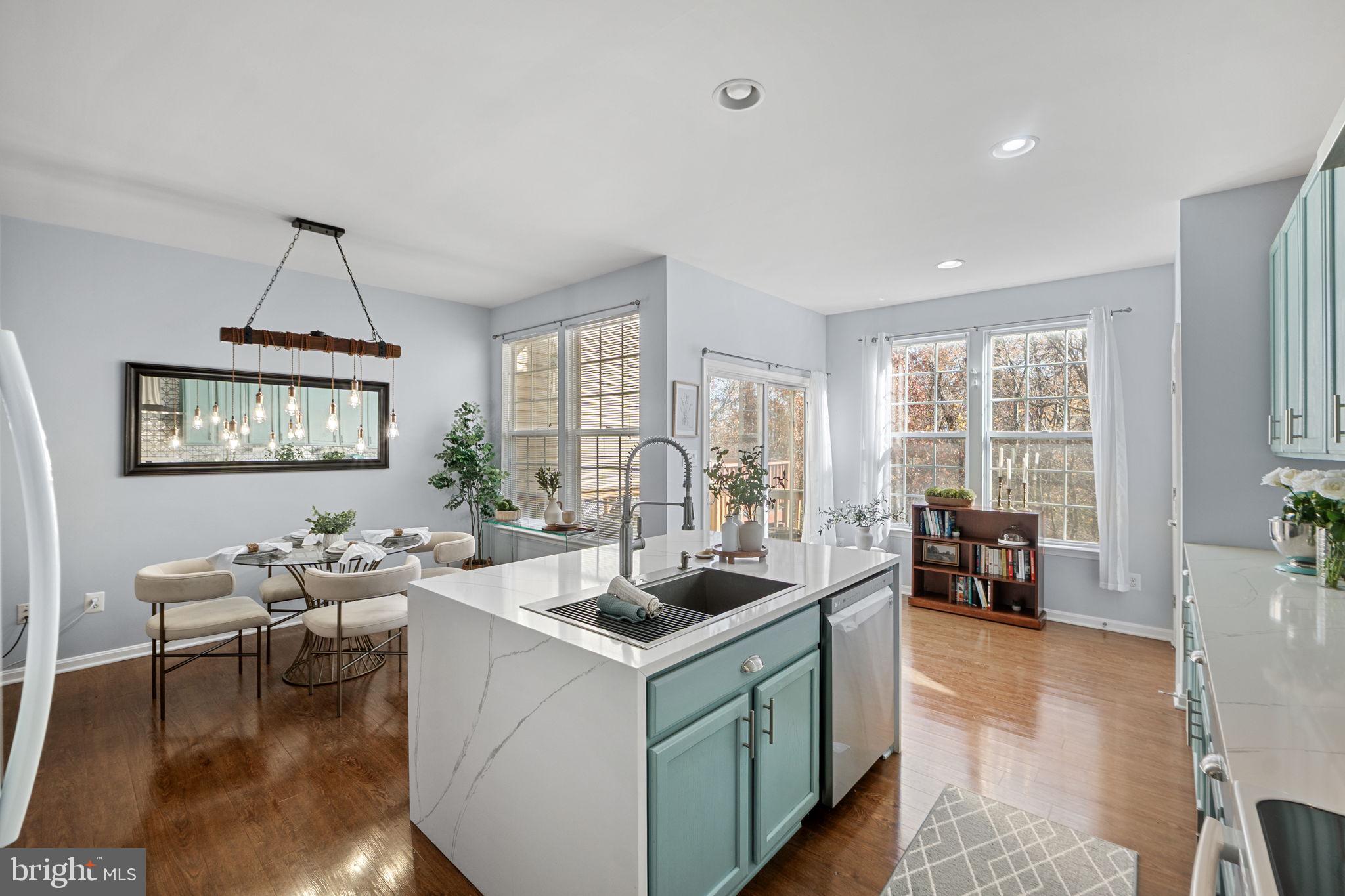 BROADLANDS - Residential