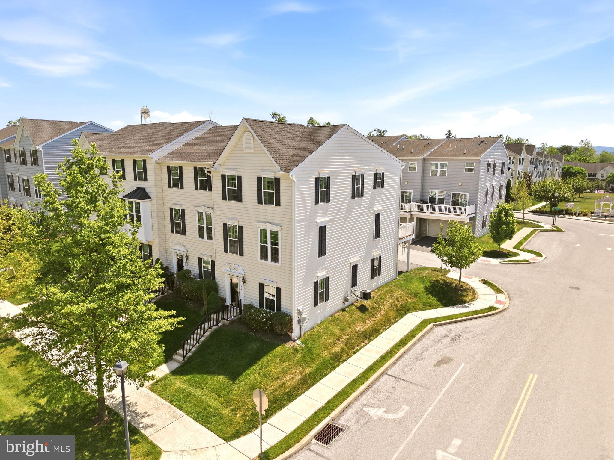 FILLMORE VILLAGE - Residential