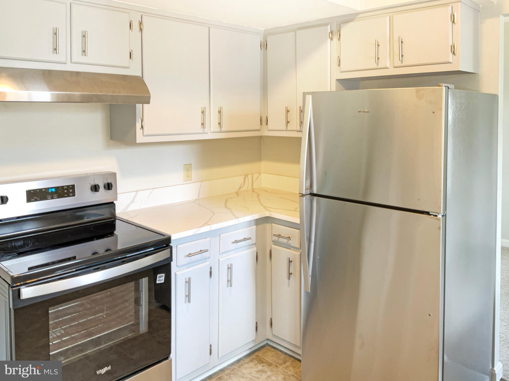 STAFFORD OAKS - Residential