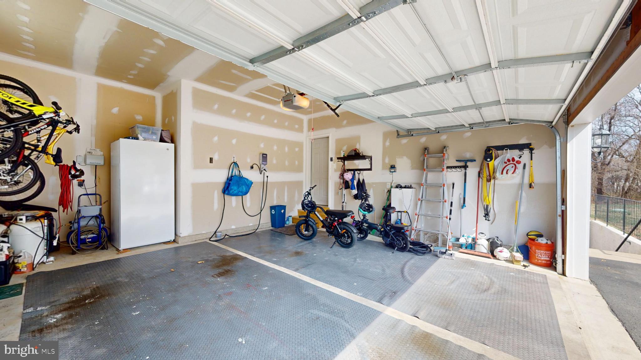 NORTH CALVERT WOODS - Residential