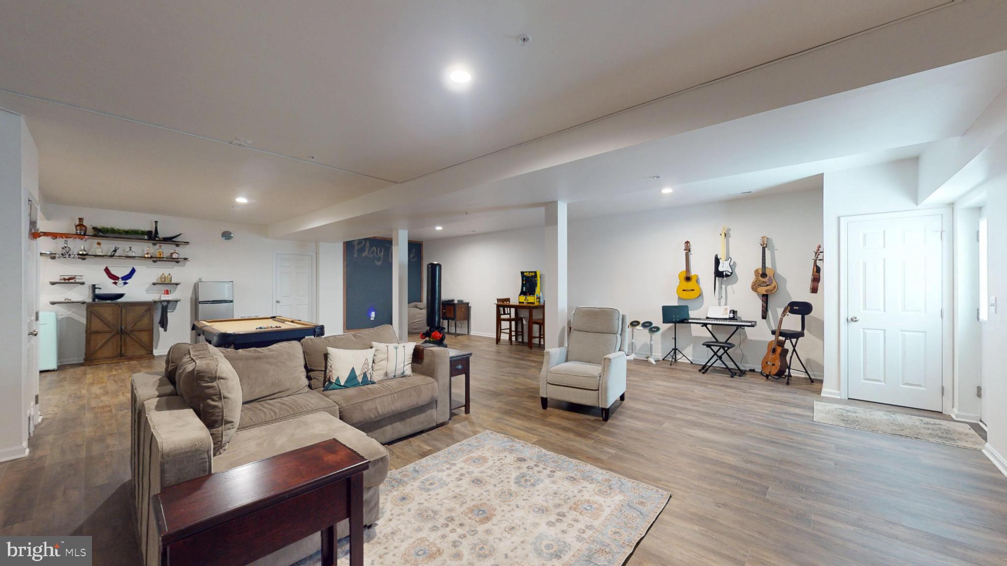 NORTH CALVERT WOODS - Residential