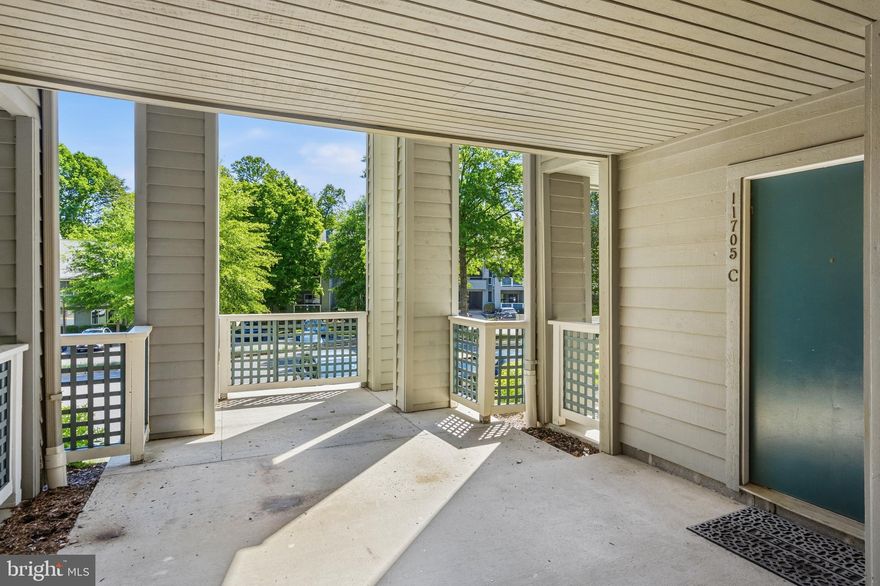 A beautifully updated 1 BR/1BA condo.  Kitchen has granite counter tops, stainless steel appliances and plenty of cabinet space. Unit has been recently painted and the bedroom window replaced.  Living room is spacious to entertain family and friends with plenty of natural light.  Stackable washer and dryer. Come home from a long day at work and relax on your private balcony or exercise at the numerous amenities. Parking lot offers an abundance of spots.  Close to shopping, dining, parks and Dulles Airport.    Conveniently located in Reston off the Fairfax County Parkway and close to Rt. 7.   Why rent when you can own your own home?Come take a look and you will be glad you did!