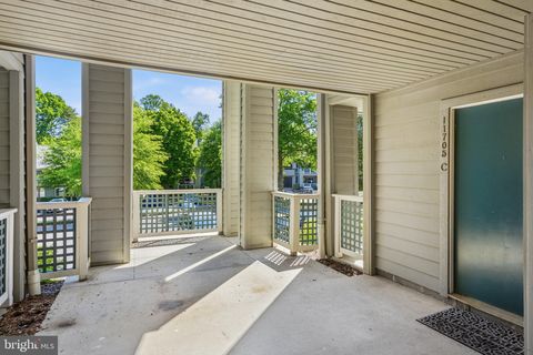 Photo of 11705 - C Summerchase Circle, RESTON, VA 20194 (MLS # VAFX2313014)