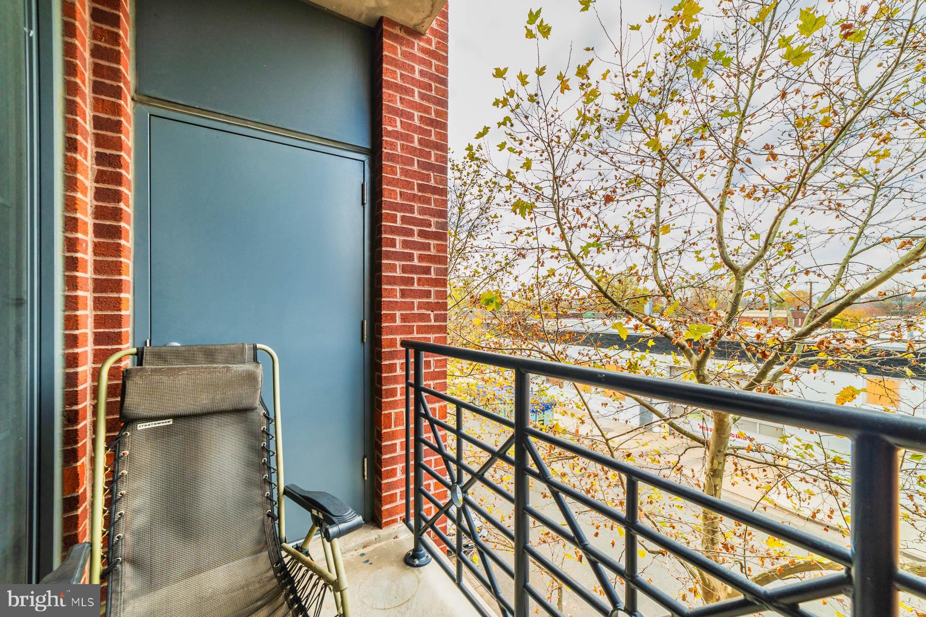 THE HENRY - Residential