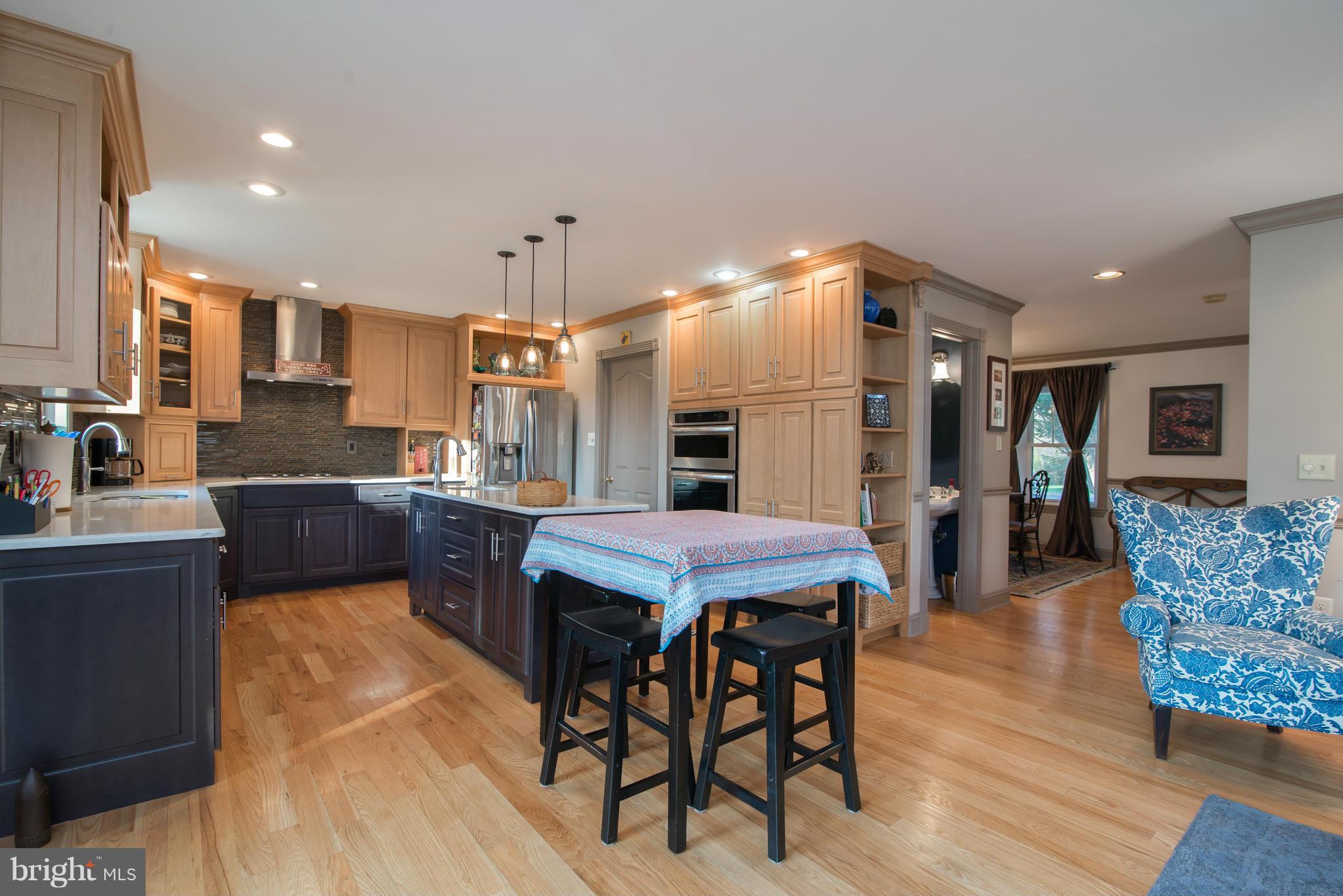 LOCUST HILL - Residential