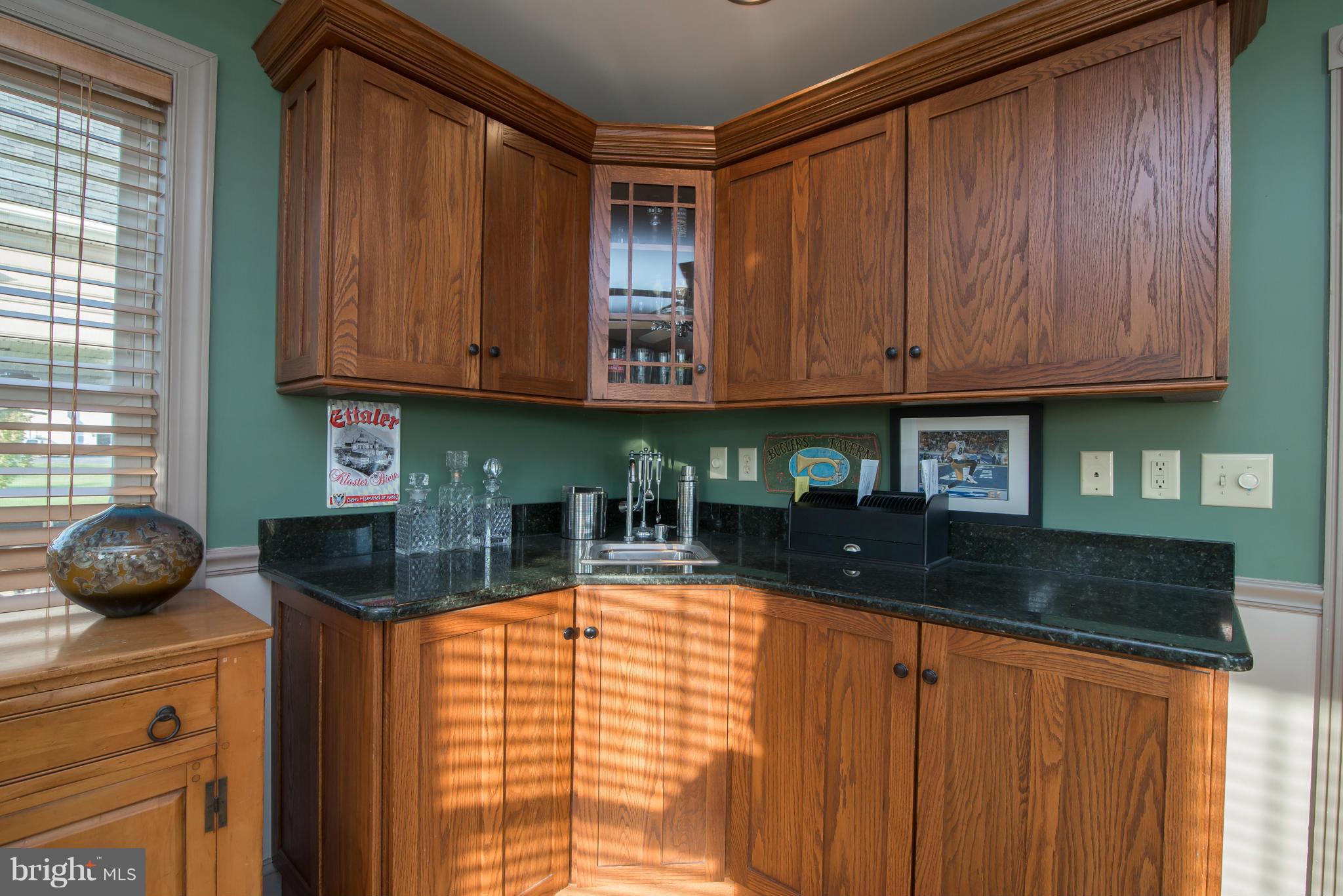 LOCUST HILL - Residential