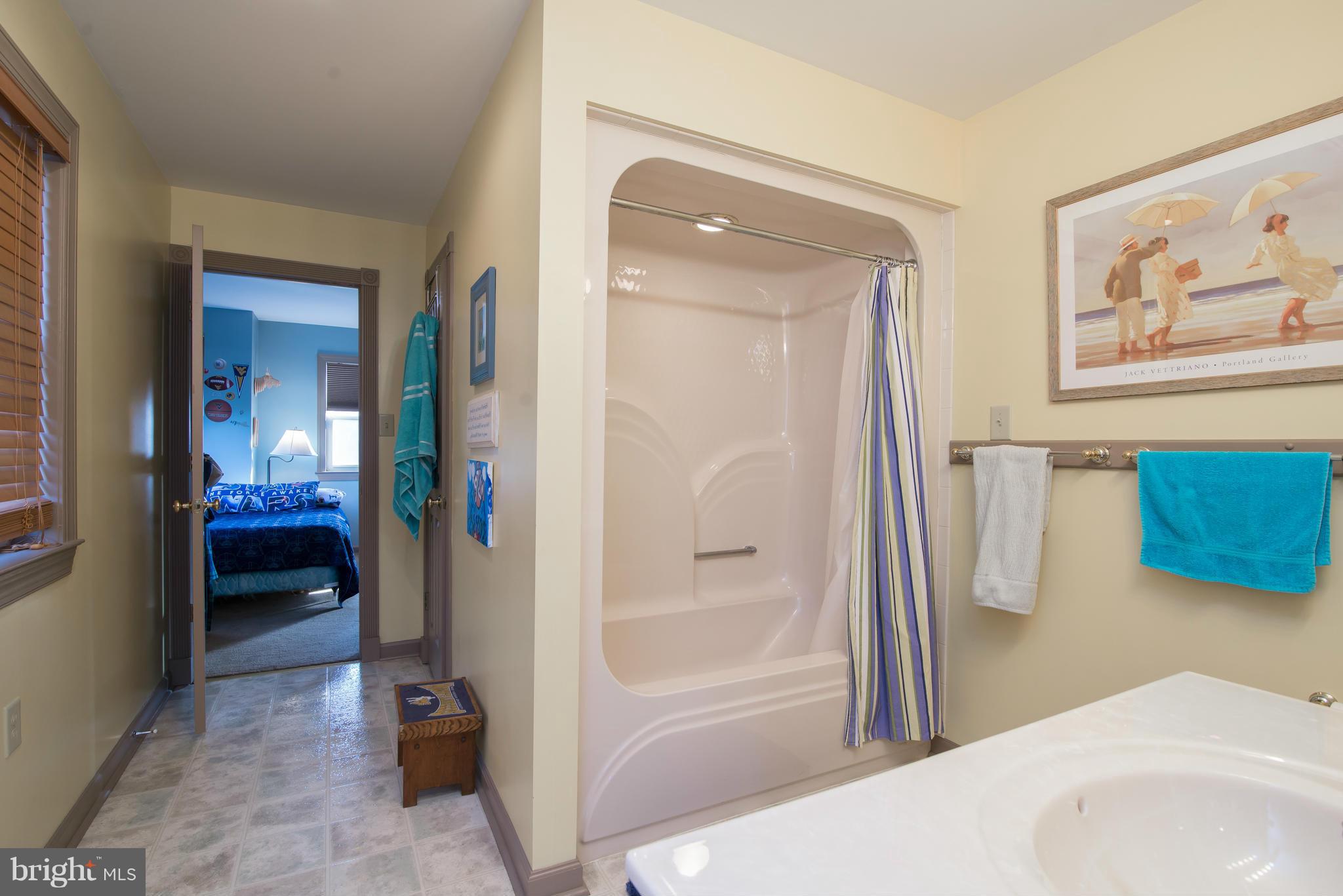 LOCUST HILL - Residential