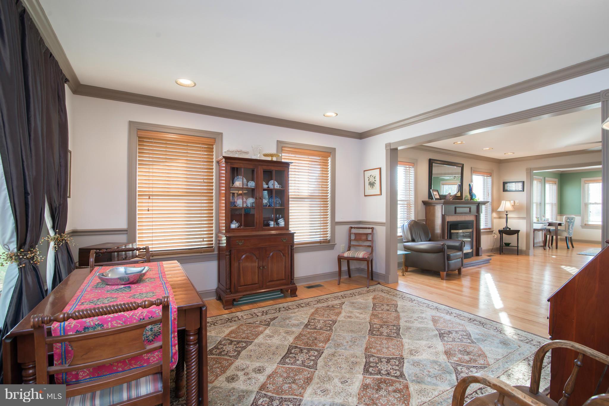 LOCUST HILL - Residential