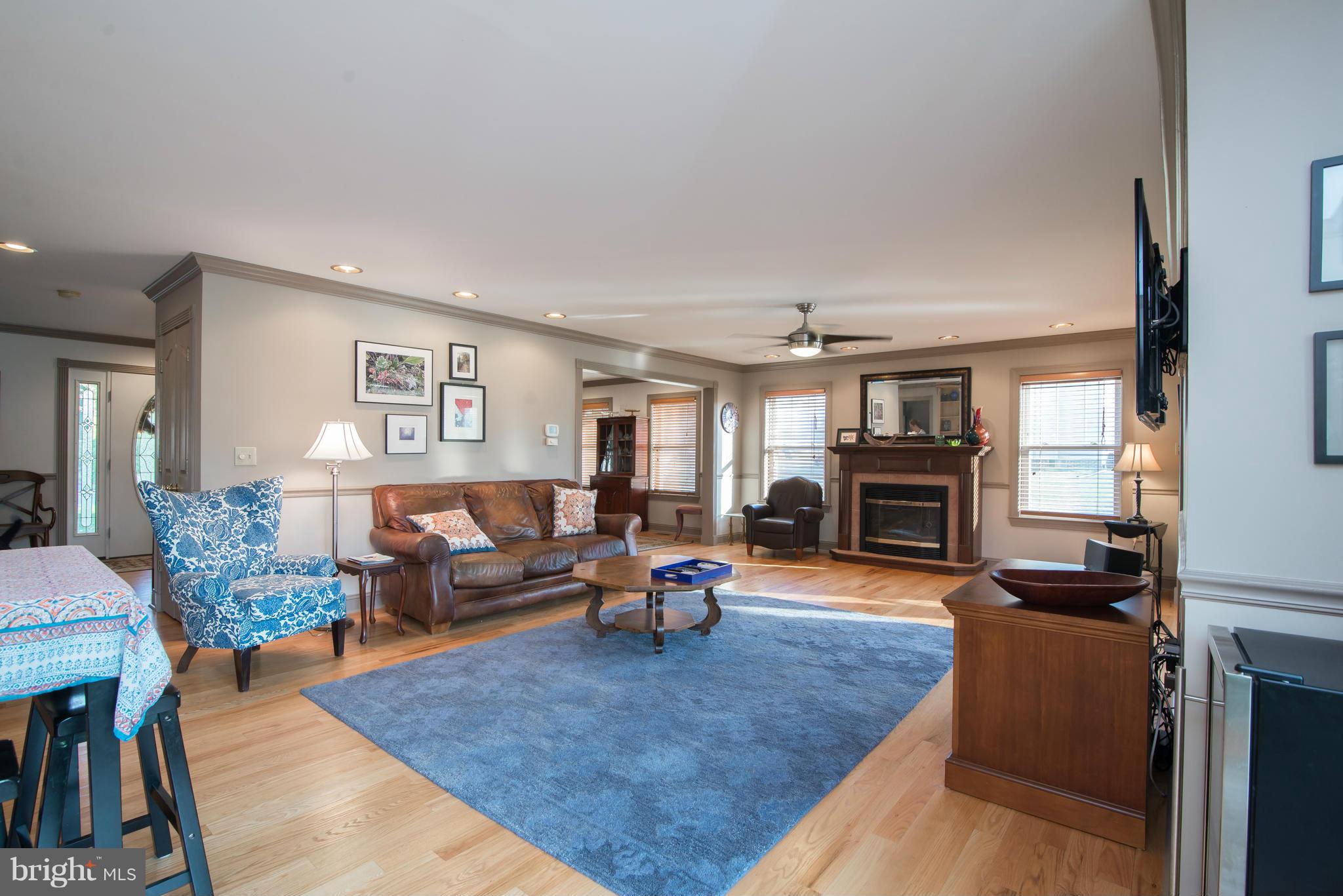 LOCUST HILL - Residential