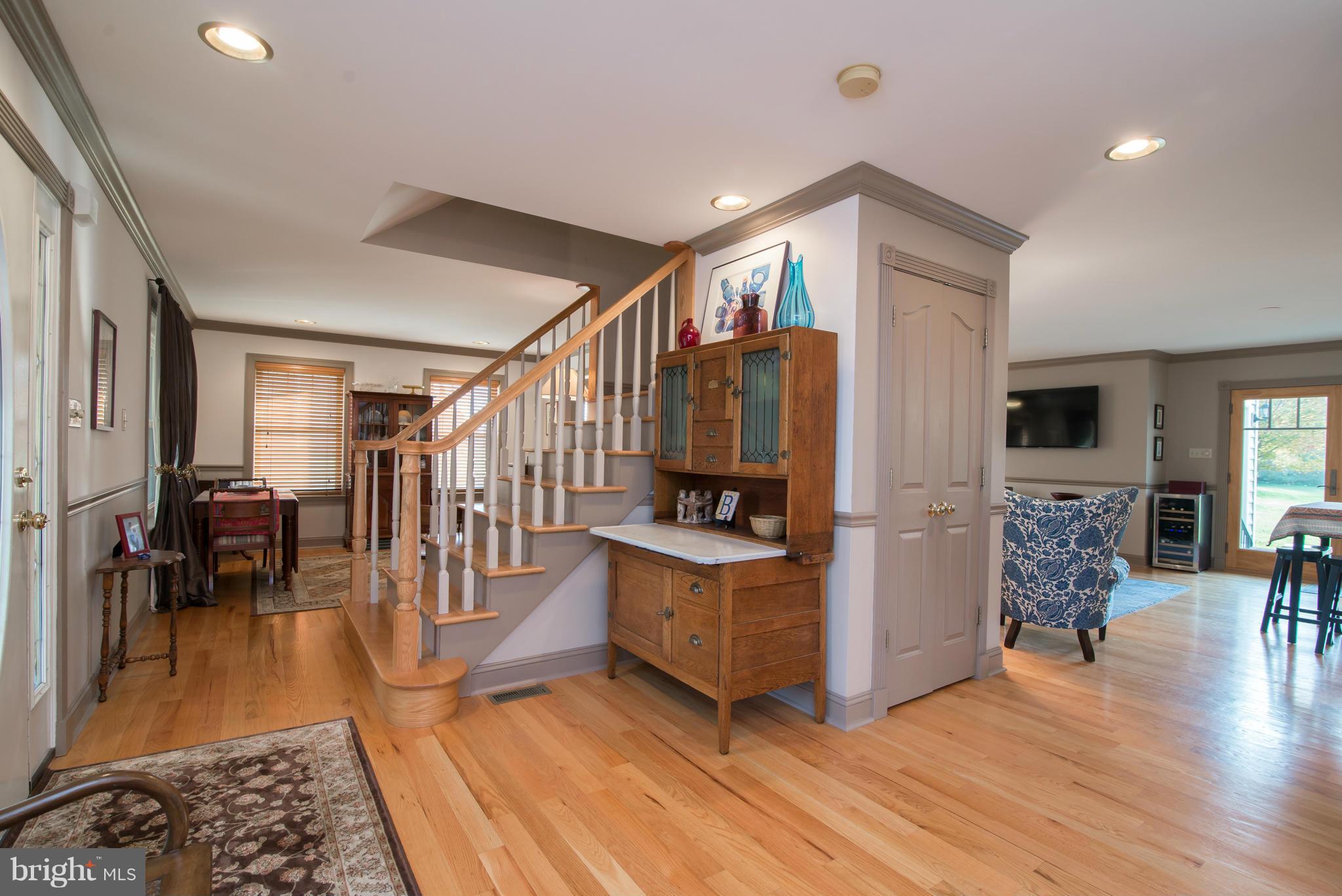 LOCUST HILL - Residential