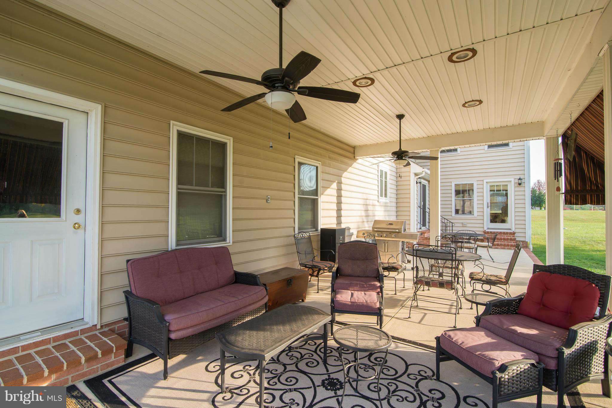 LOCUST HILL - Residential