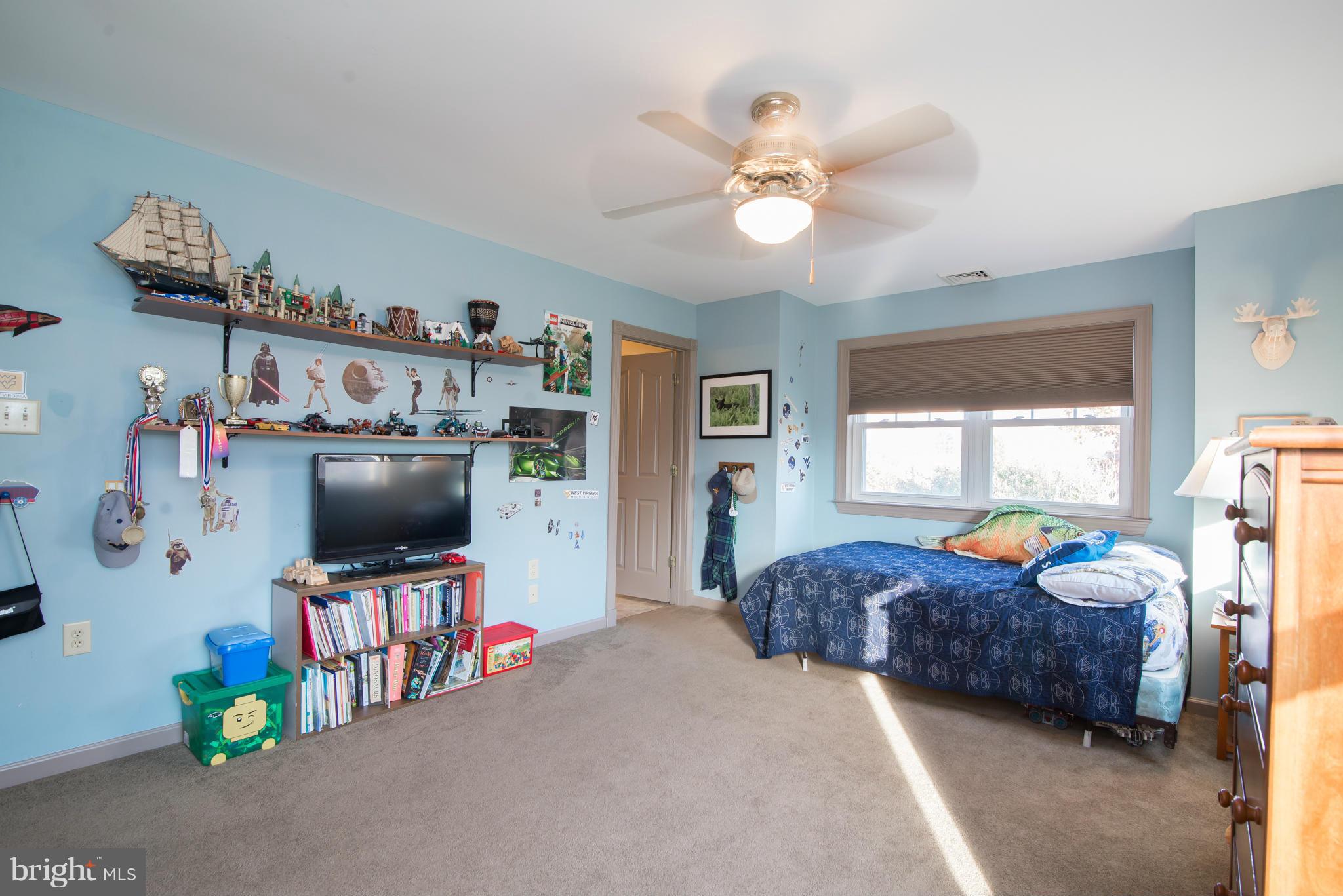 LOCUST HILL - Residential