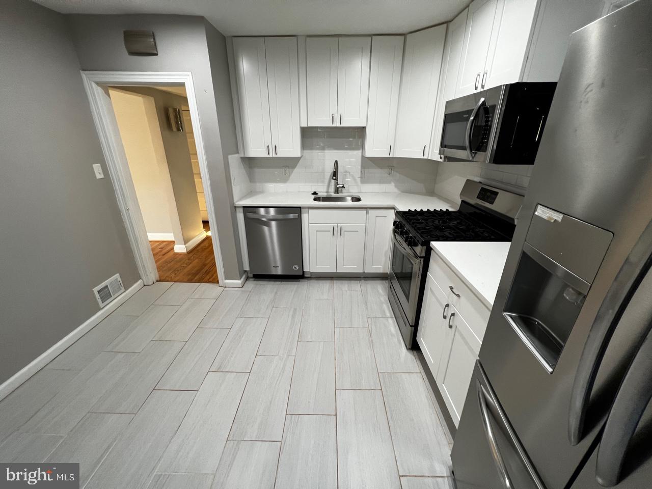 ROCKCREST - Residential Lease