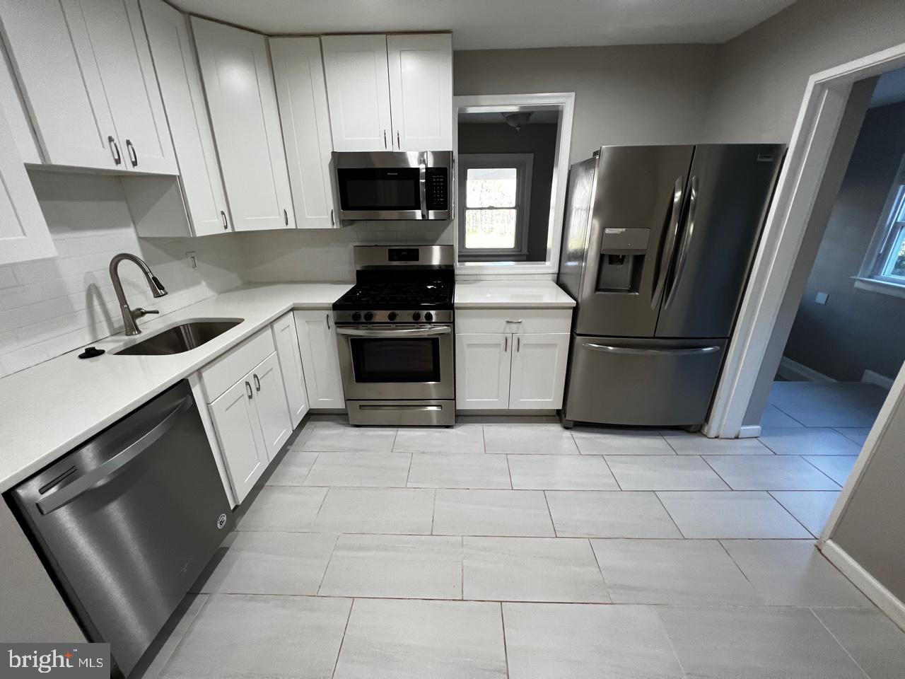 ROCKCREST - Residential Lease