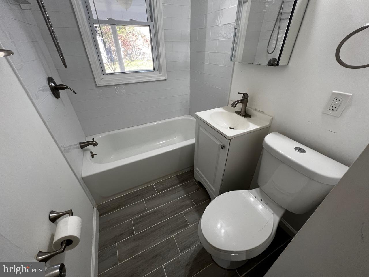 ROCKCREST - Residential Lease