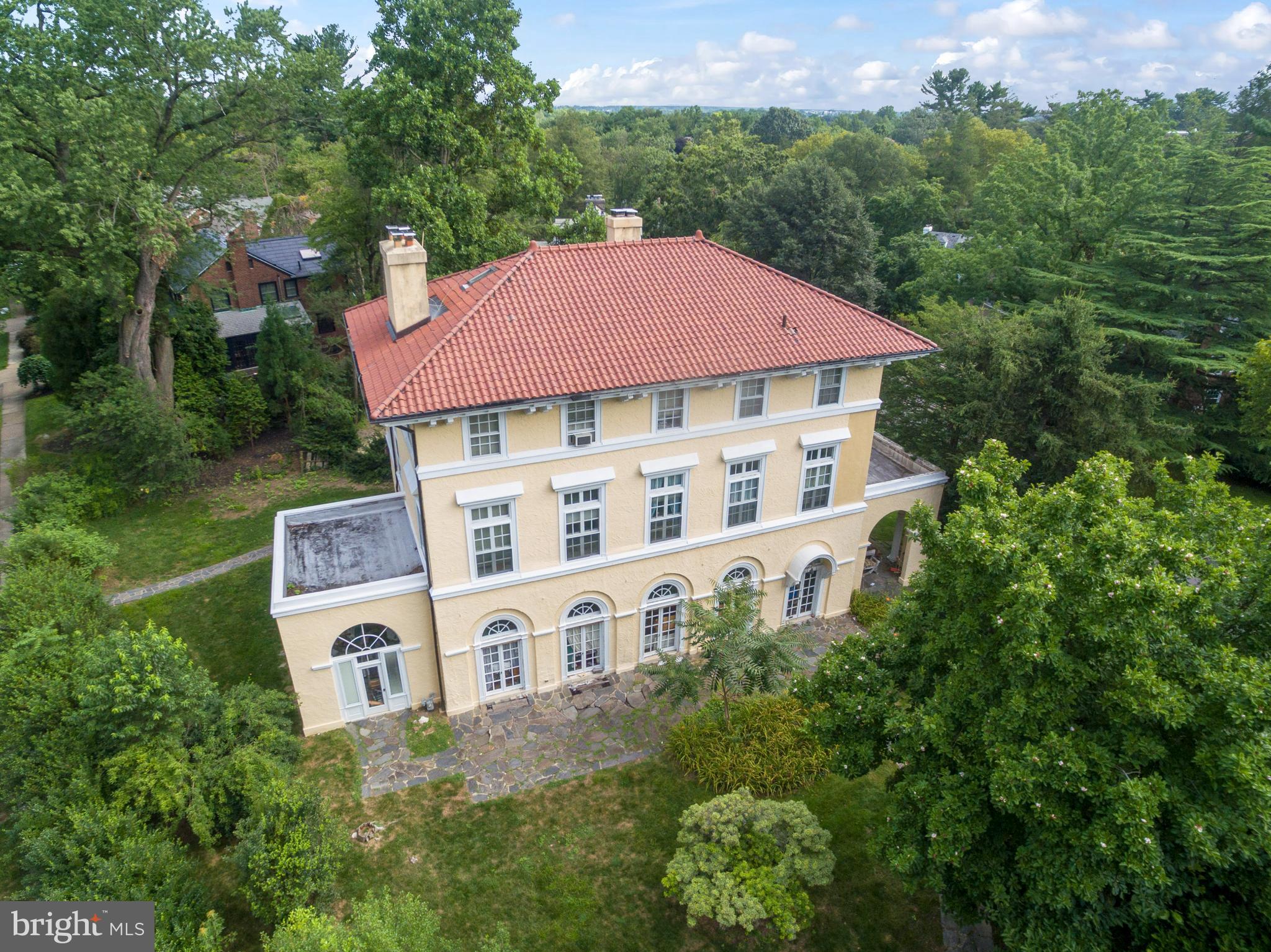 511 WINDING WAY
