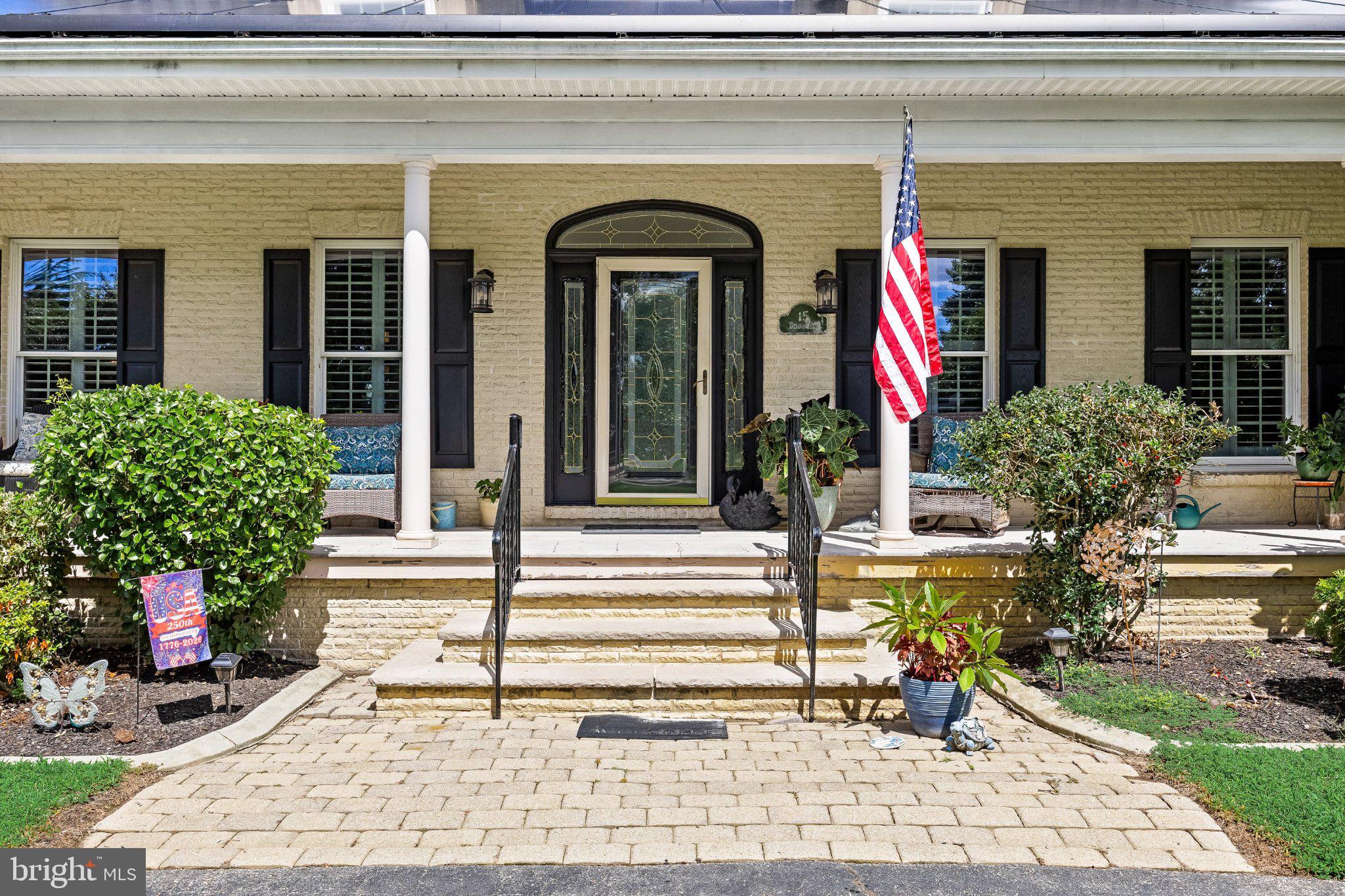 15 TAYLOR LANE