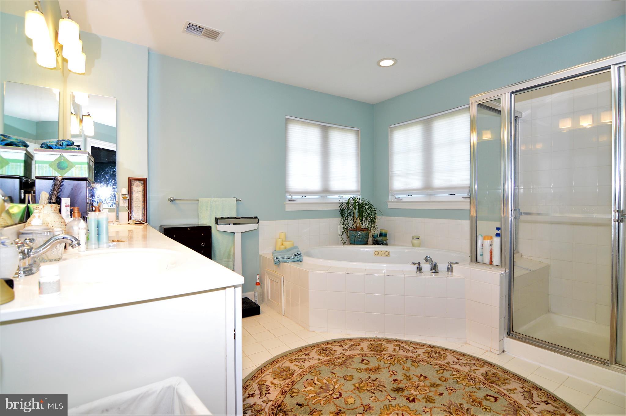 FRANKLIN KNOLL - Residential