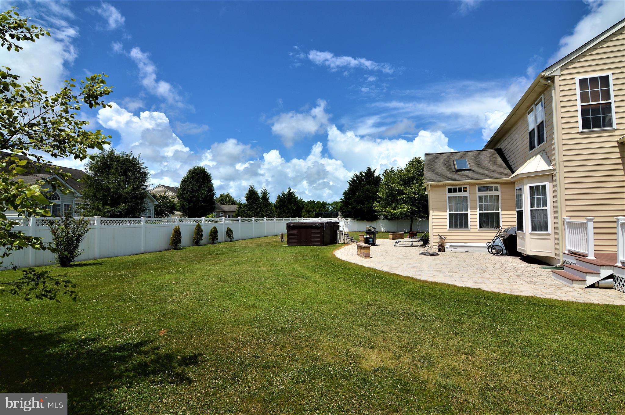 FRANKLIN KNOLL - Residential