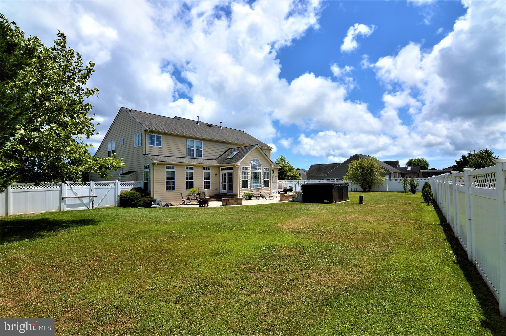 FRANKLIN KNOLL - Residential